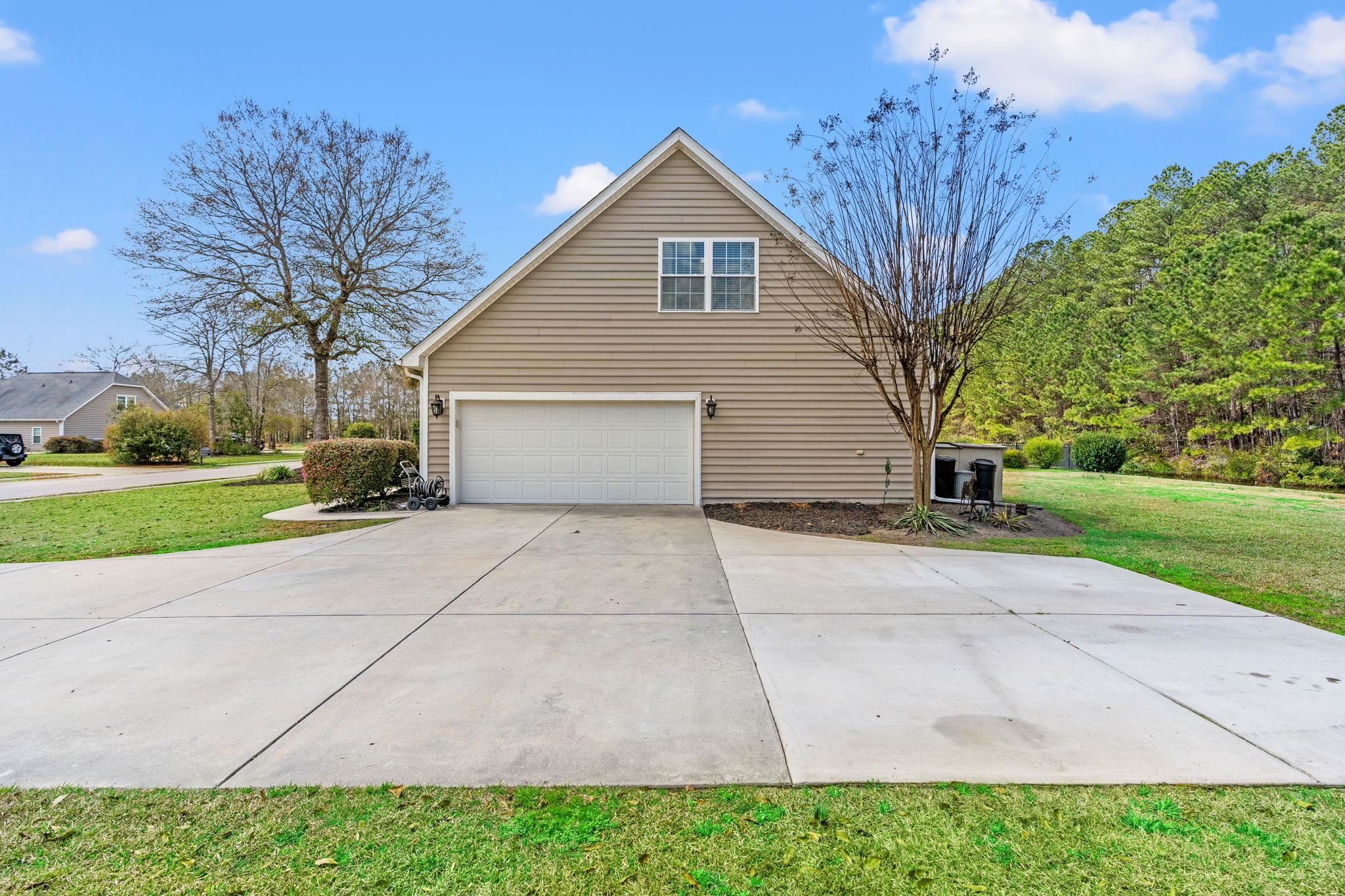 425 Dog Pen Ct. Property Photo 28