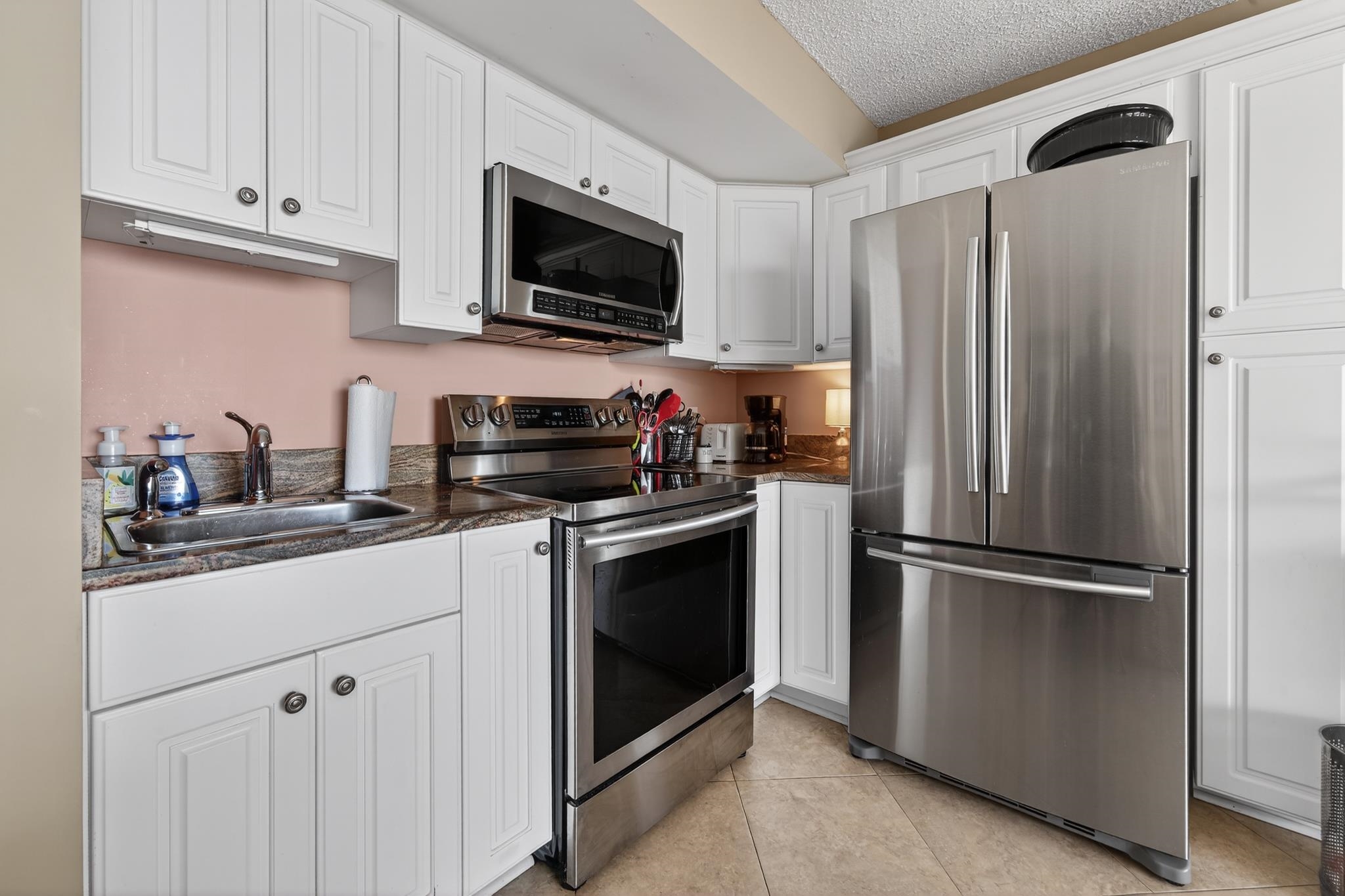 5523 North Ocean Blvd. Property Photo 8