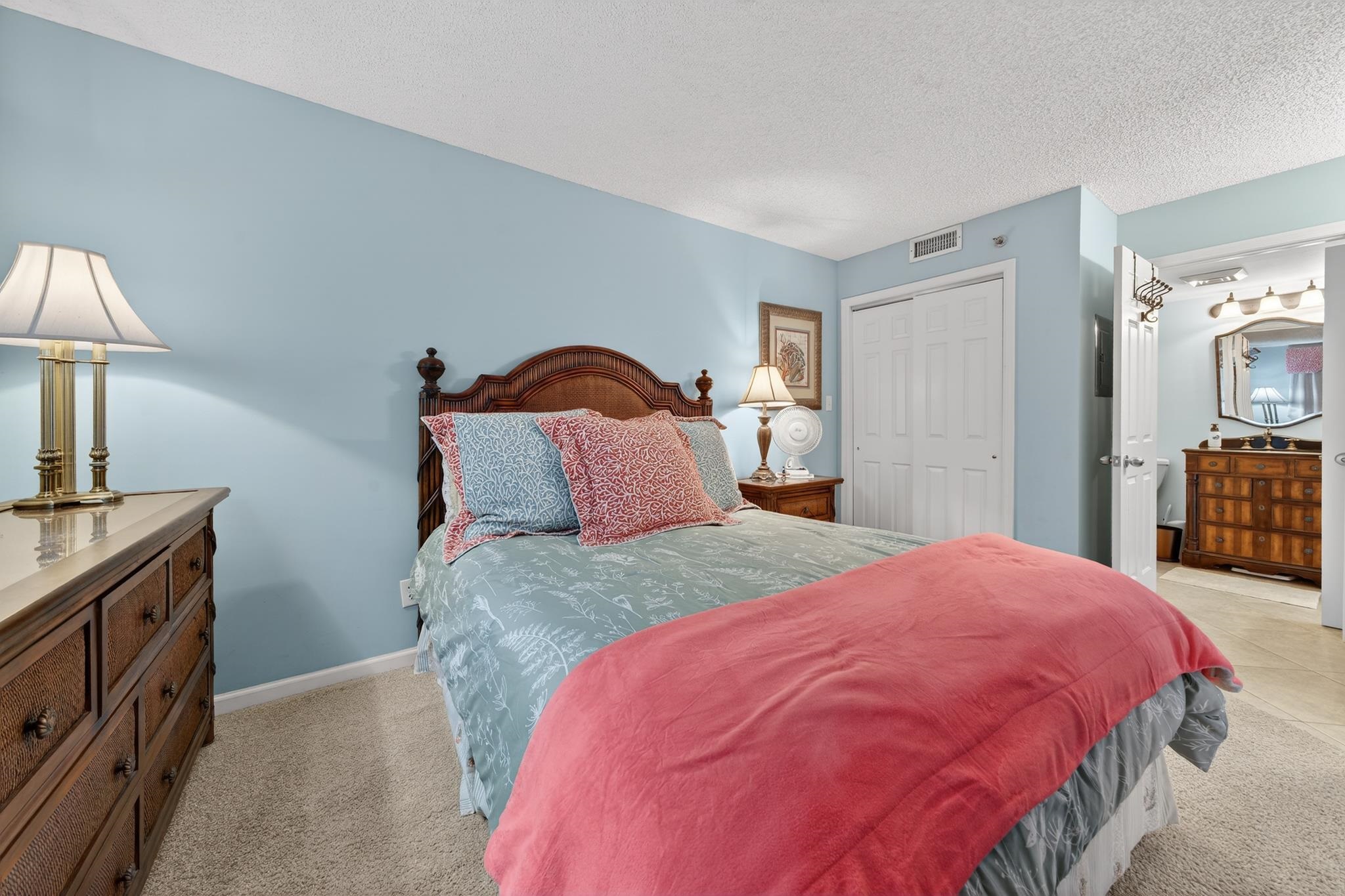 5523 North Ocean Blvd. Property Photo 18