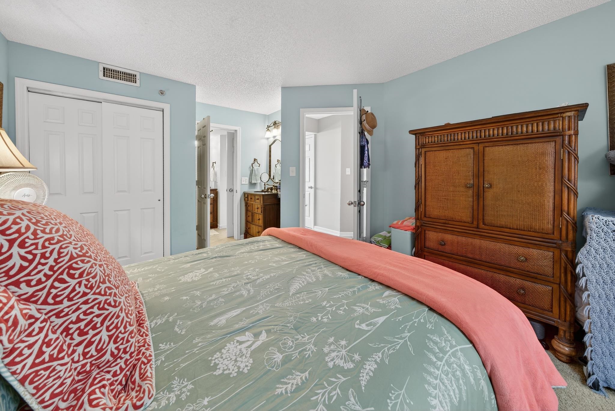 5523 North Ocean Blvd. Property Photo 19