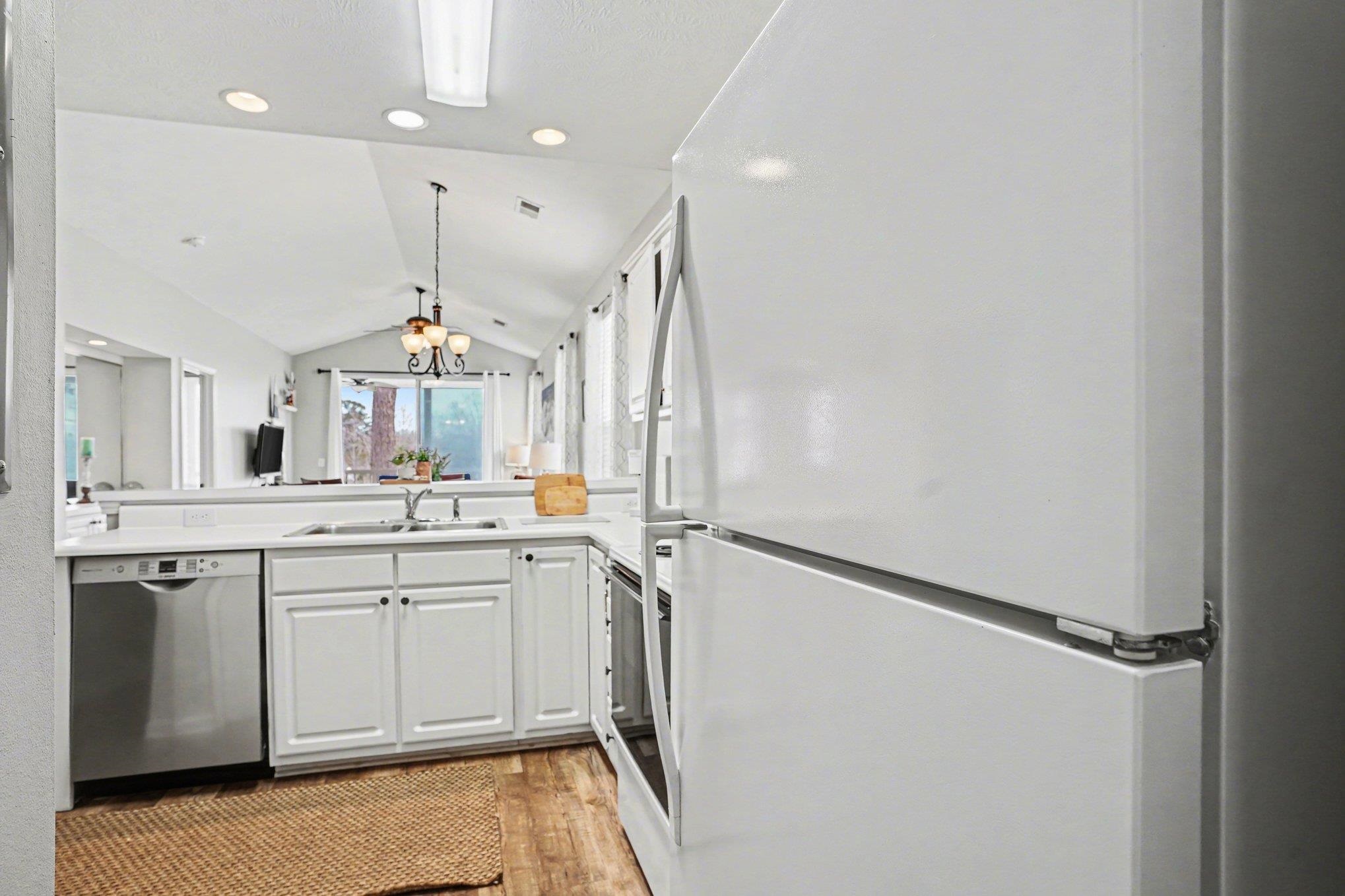636 River Oaks Dr. Property Photo 11