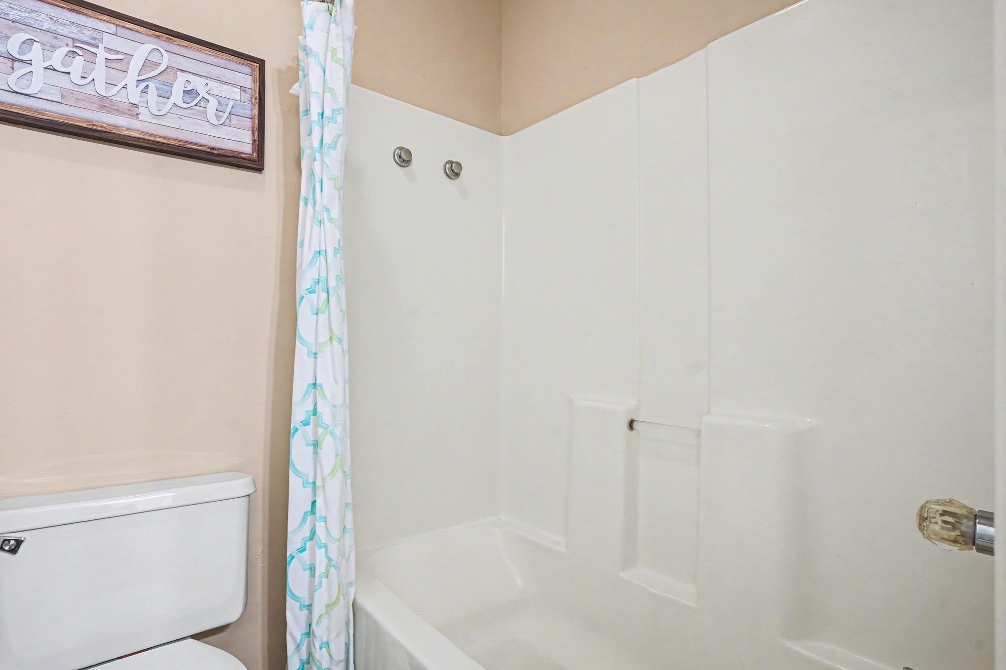 636 River Oaks Dr. Property Photo 16