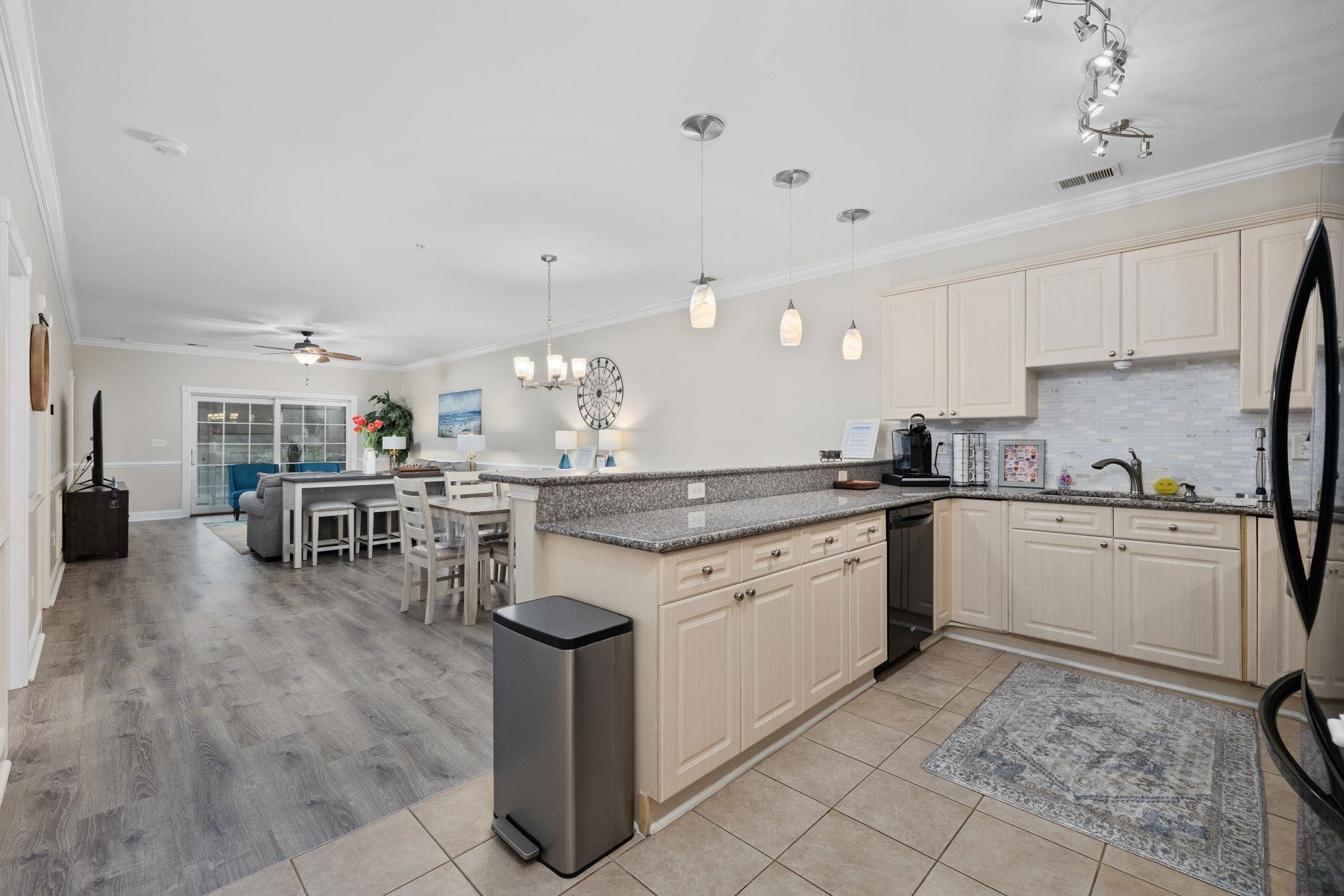 4869 Luster Leaf Circle Property Photo 6