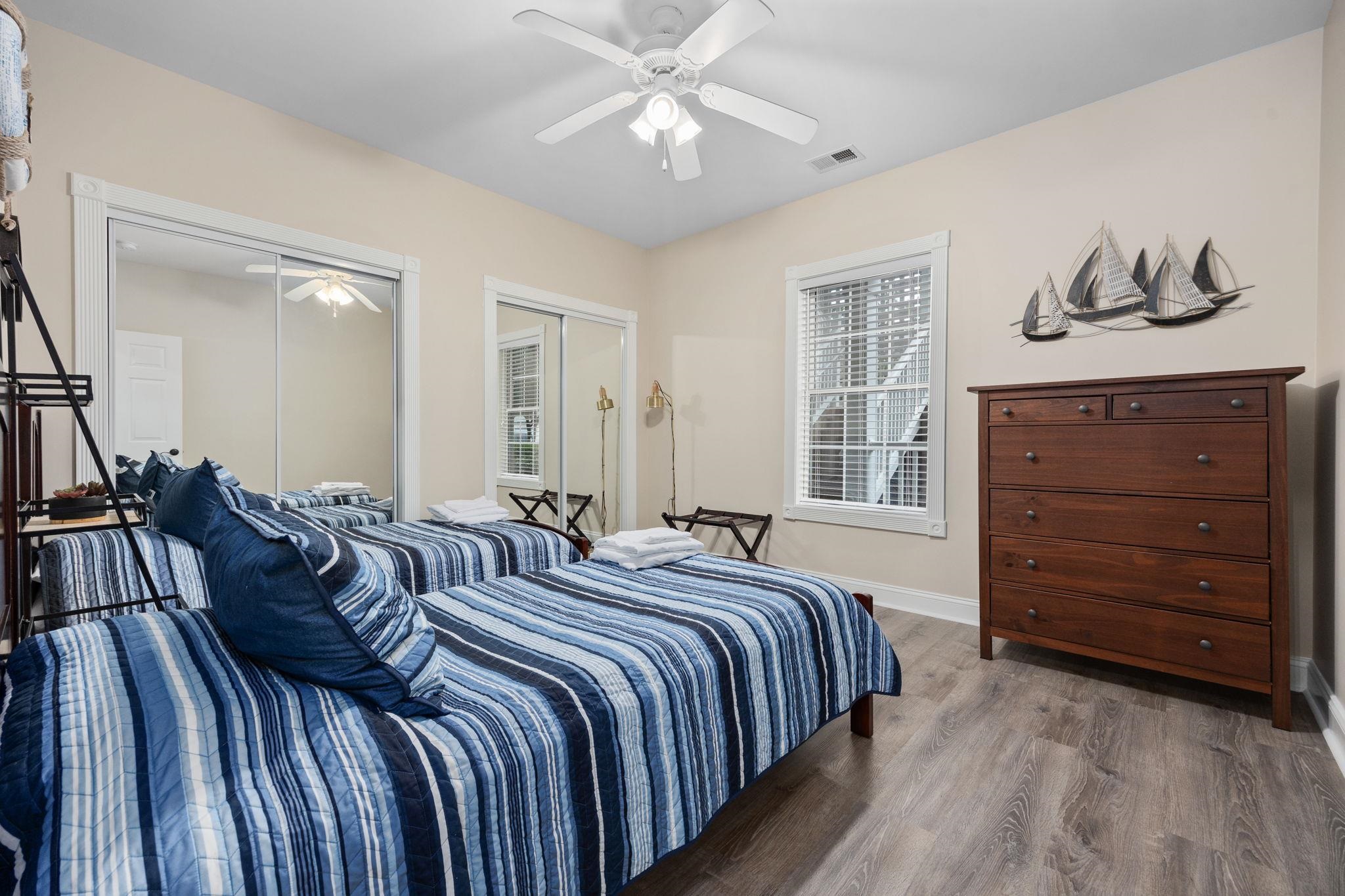 4869 Luster Leaf Circle Property Photo 24