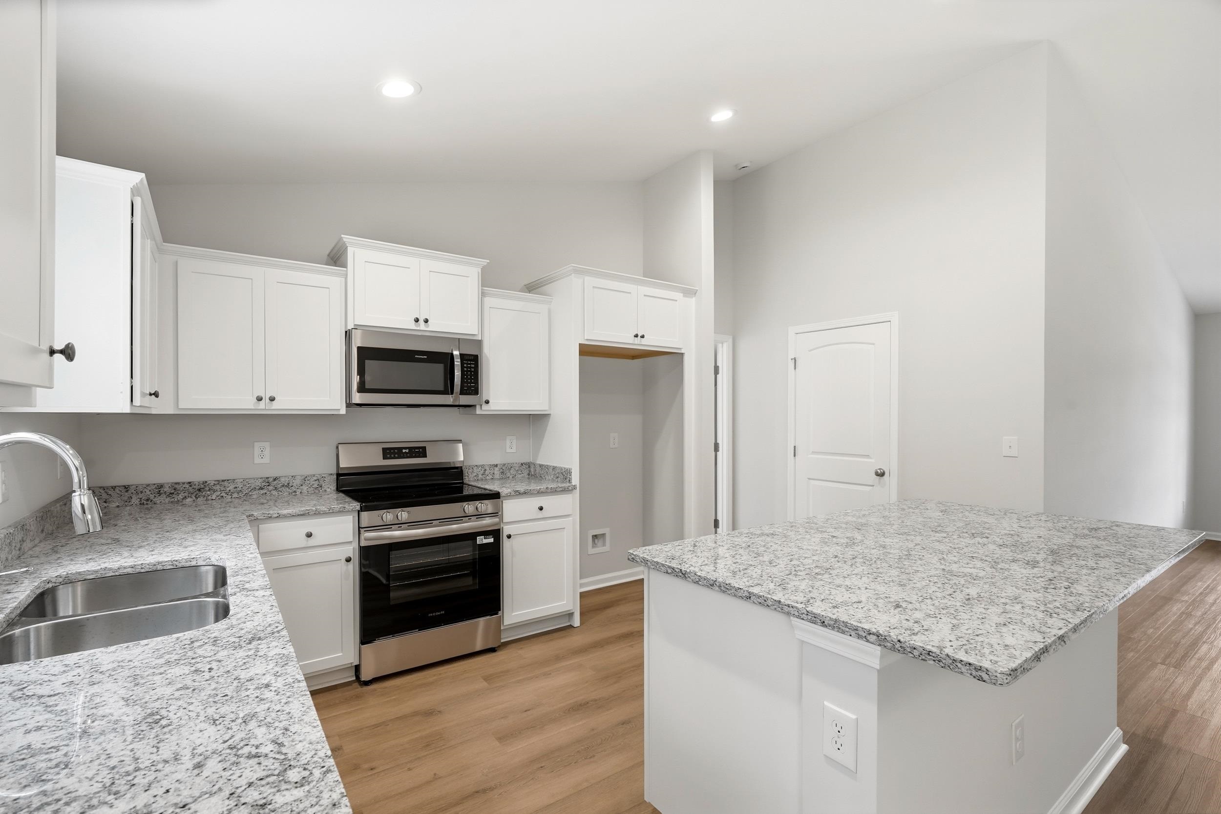 14 Bennington Ct Property Photo 6