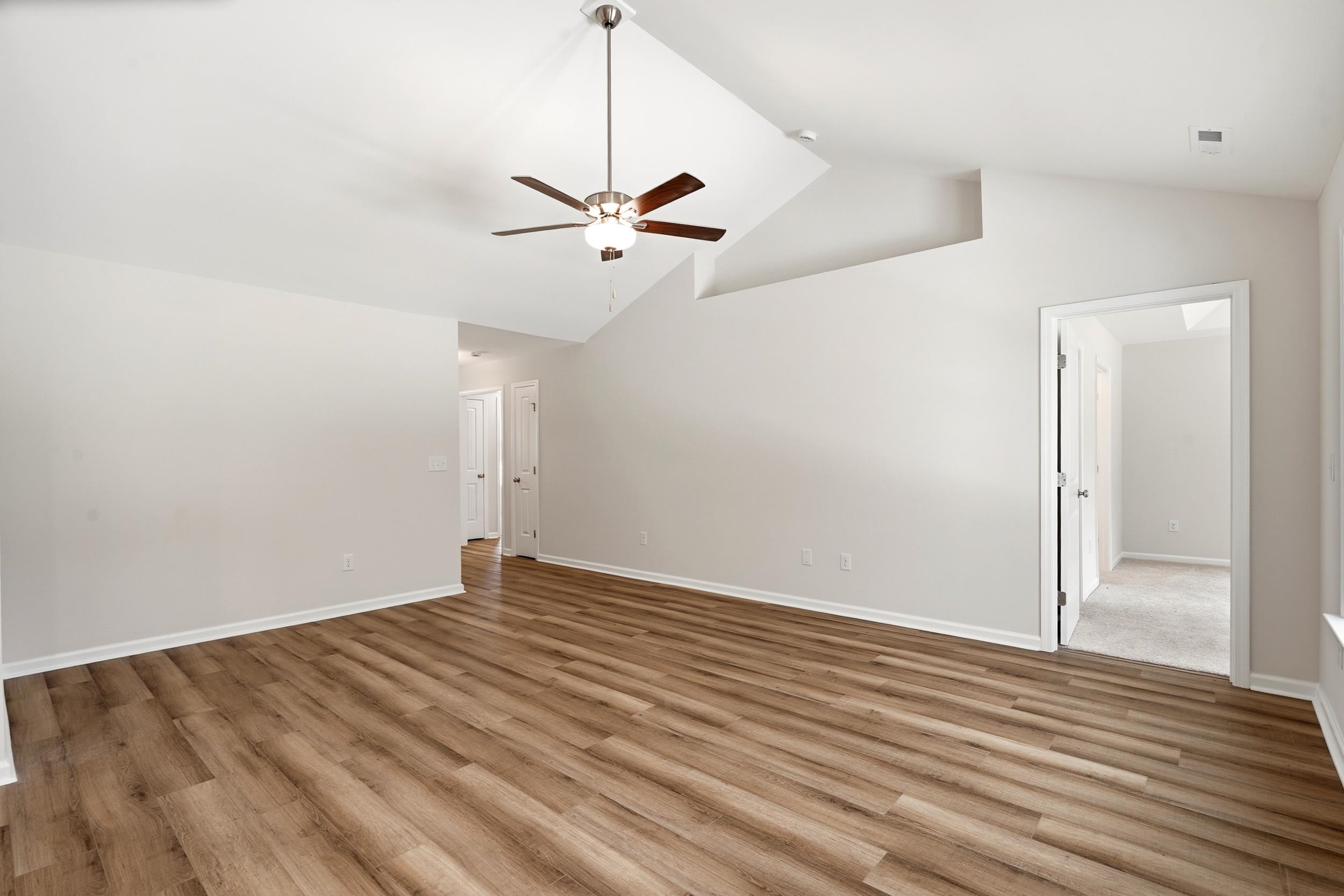 34 Bennington Ct Property Photo 4