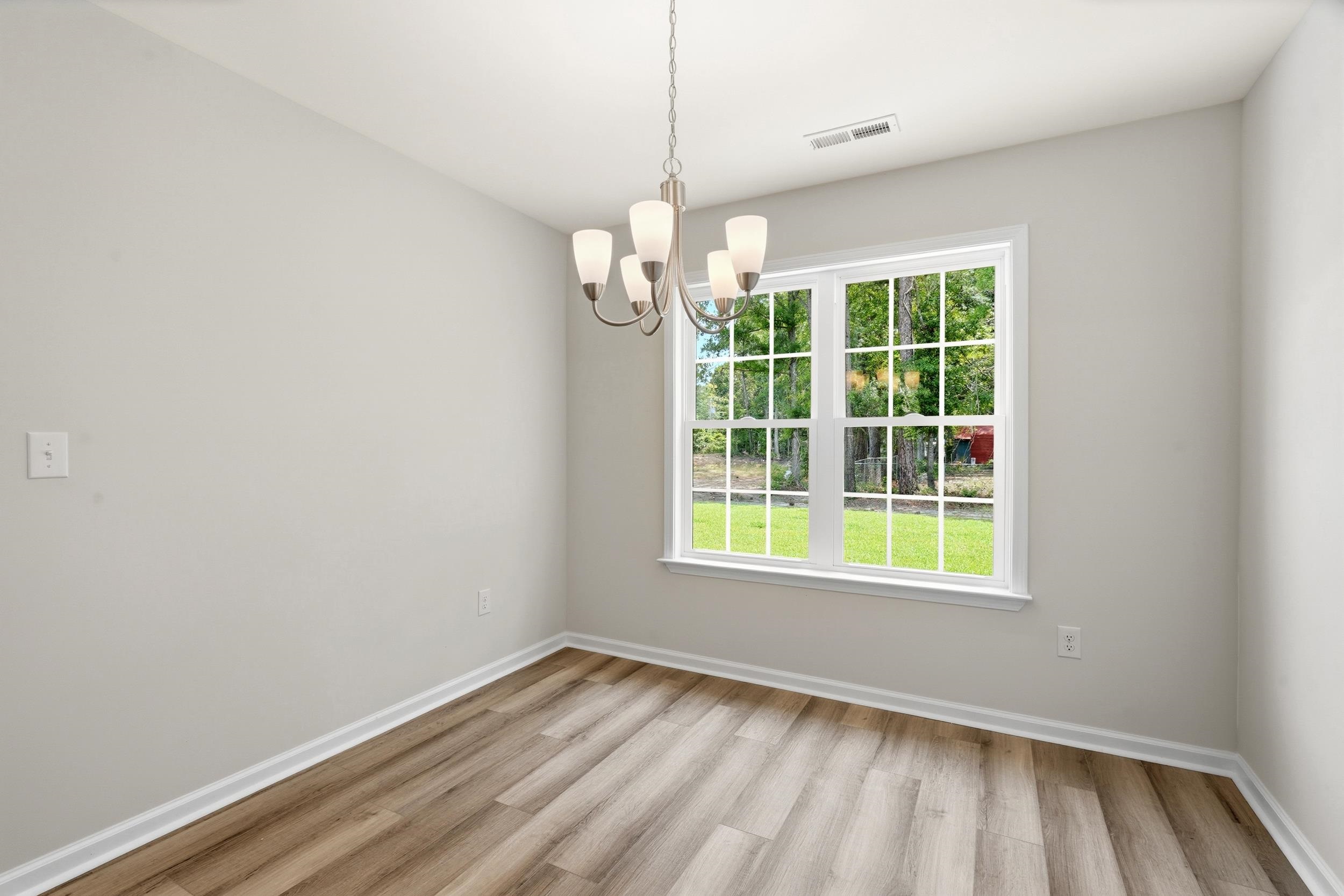 34 Bennington Ct Property Photo 7