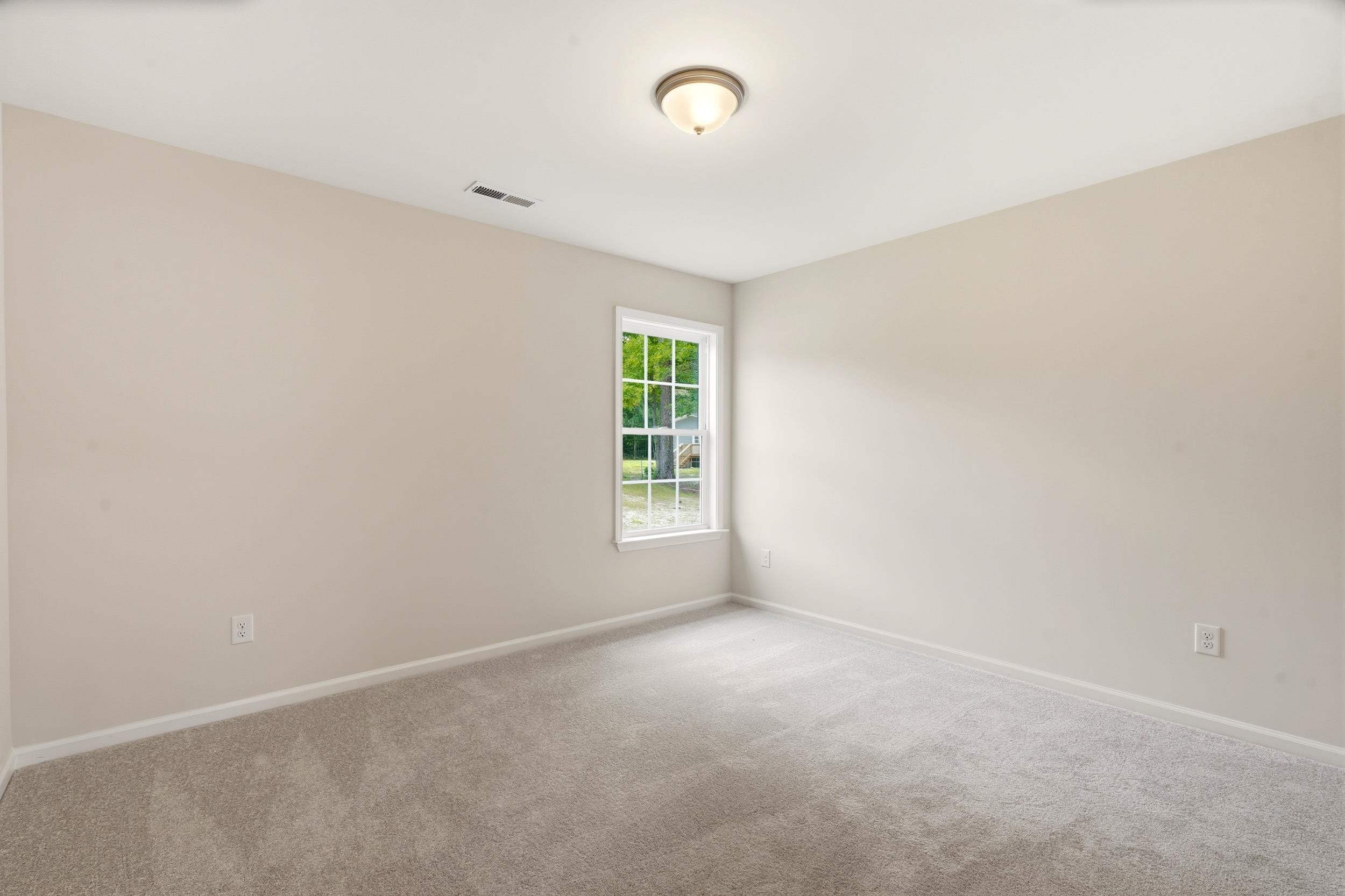 44 Bennington Ct Property Photo 14