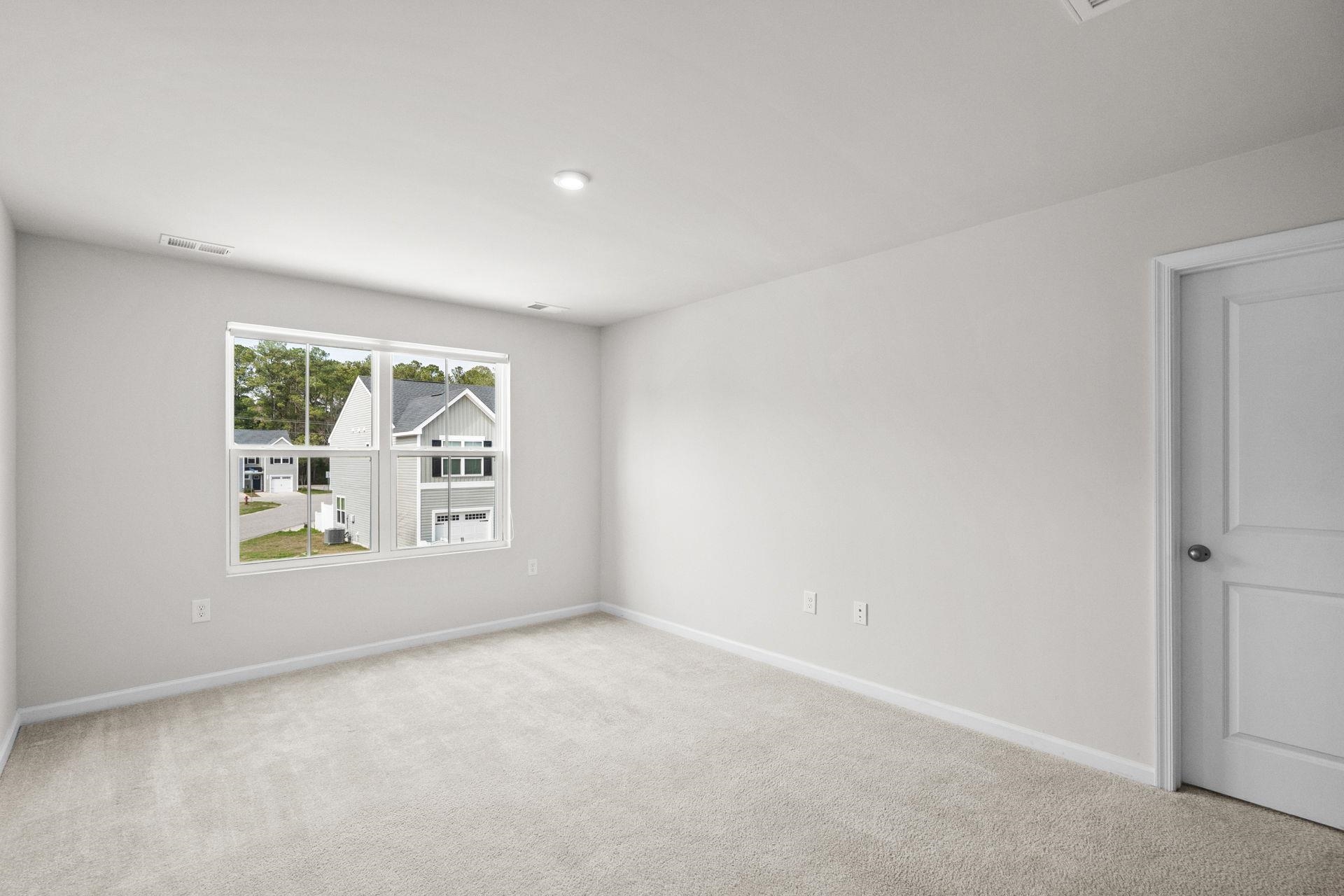 400 El Camino Dr. Property Photo 18