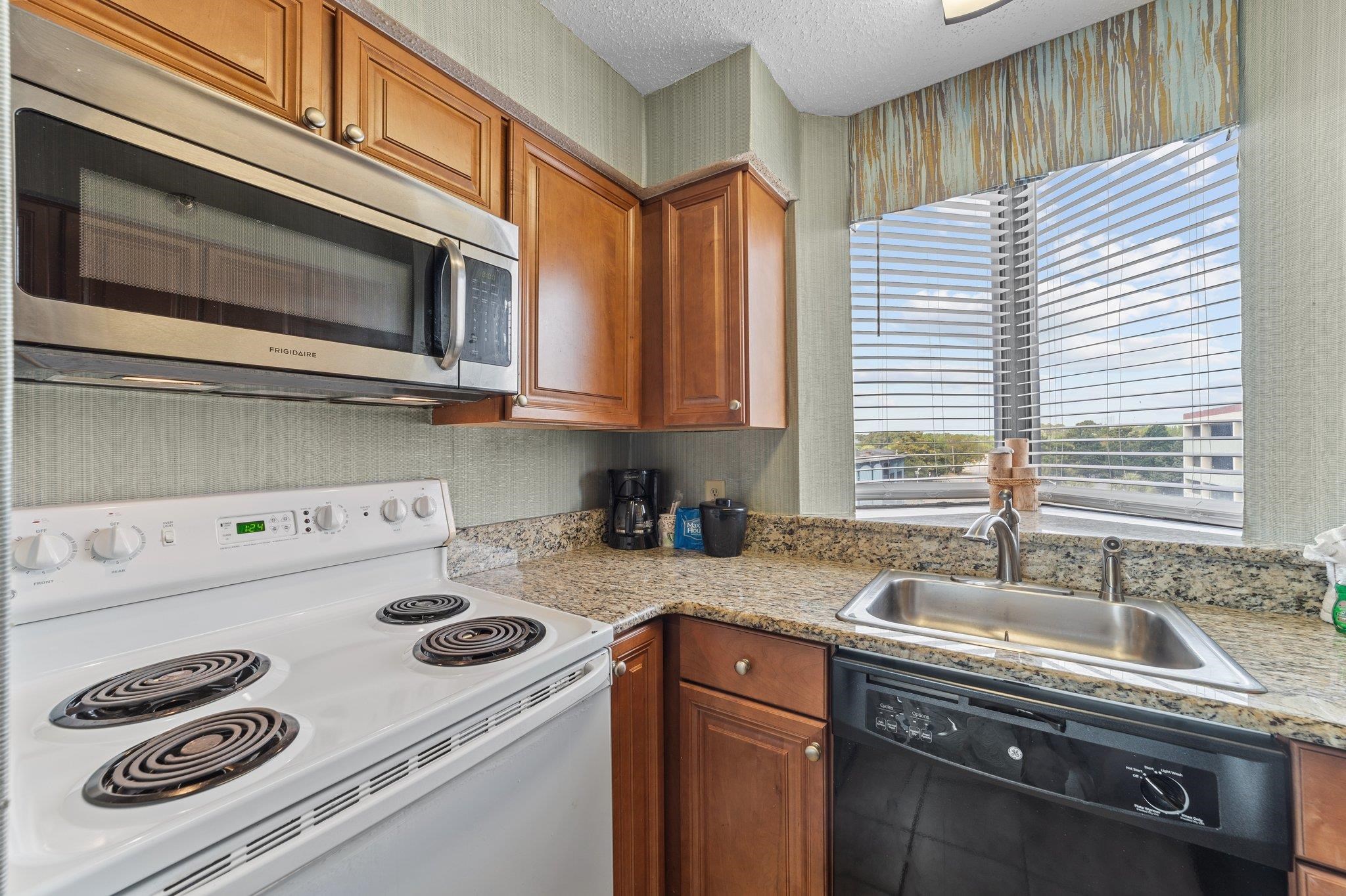 2701 N Ocean Blvd. Property Photo 12