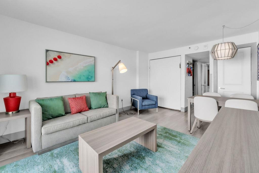 2401 S Ocean Blvd. Property Photo 4