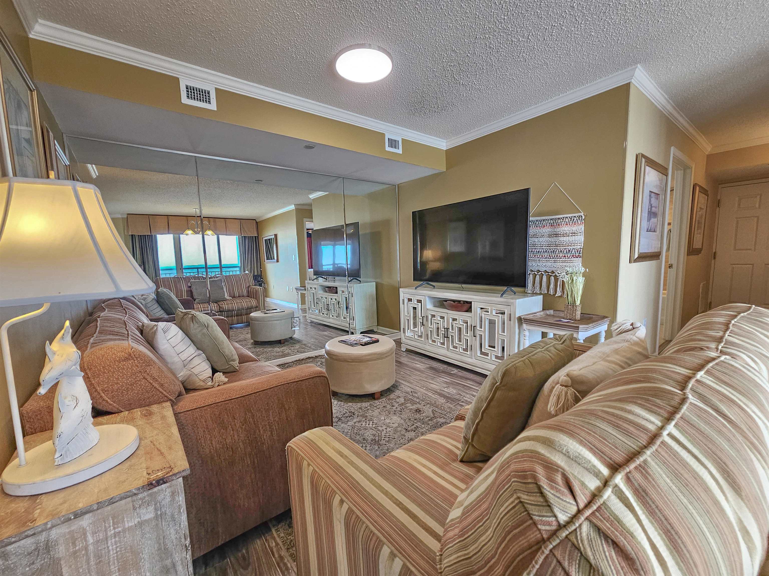 8560 Queensway Blvd. Property Photo 5