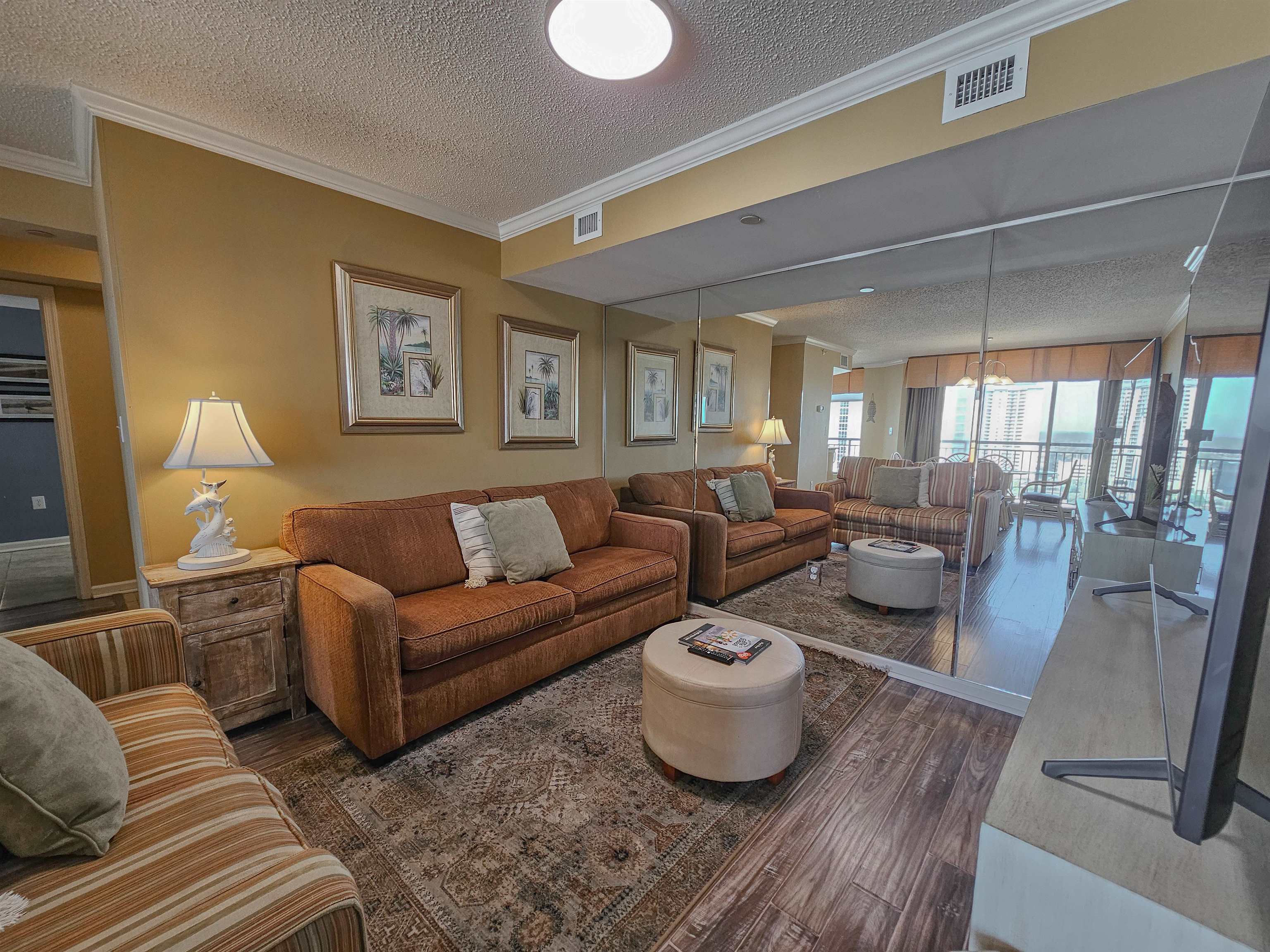 8560 Queensway Blvd. Property Photo 6