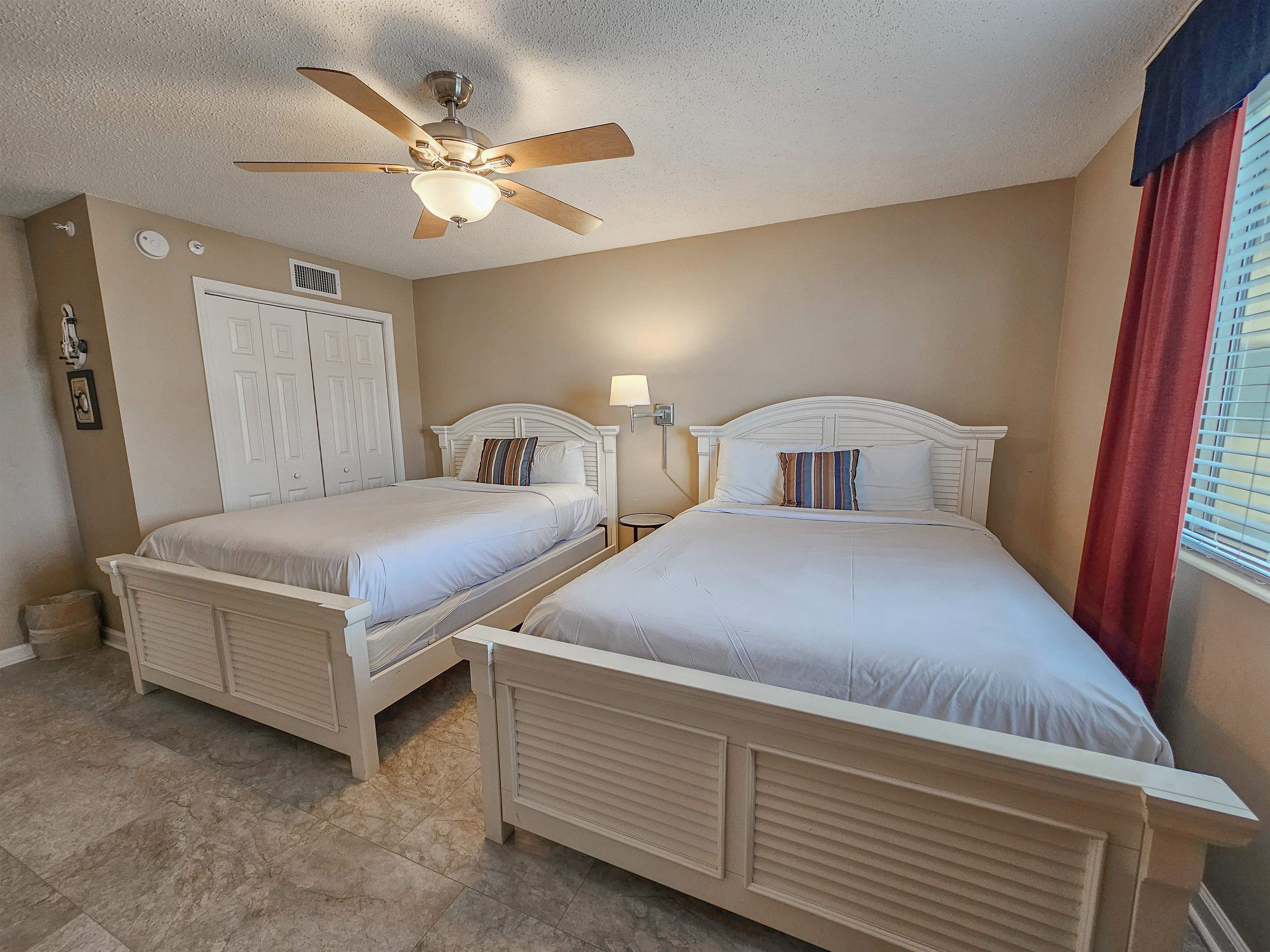 8560 Queensway Blvd. Property Photo 30