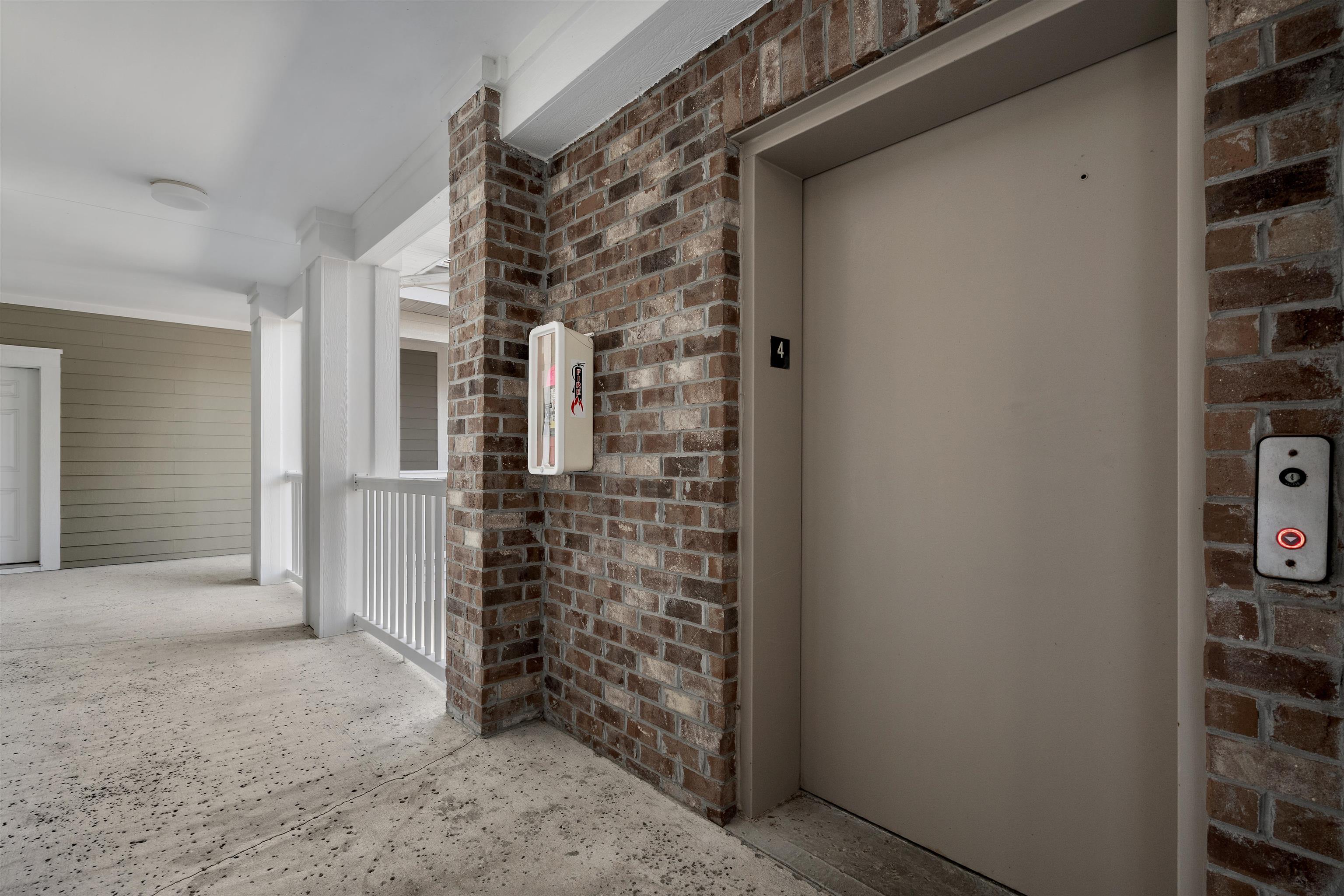 4851 Luster Leaf Circle Property Photo 2