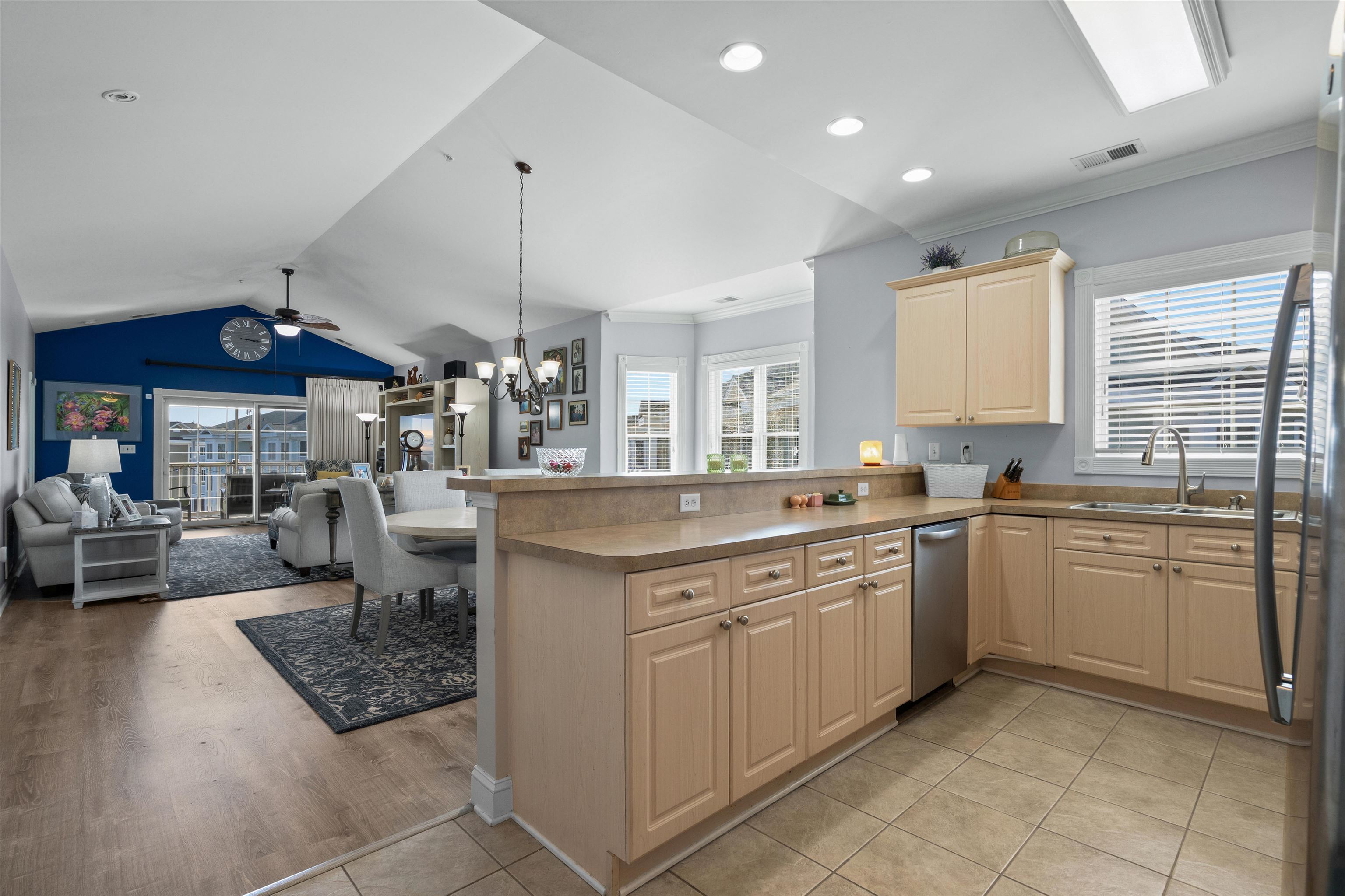 4851 Luster Leaf Circle Property Photo 3