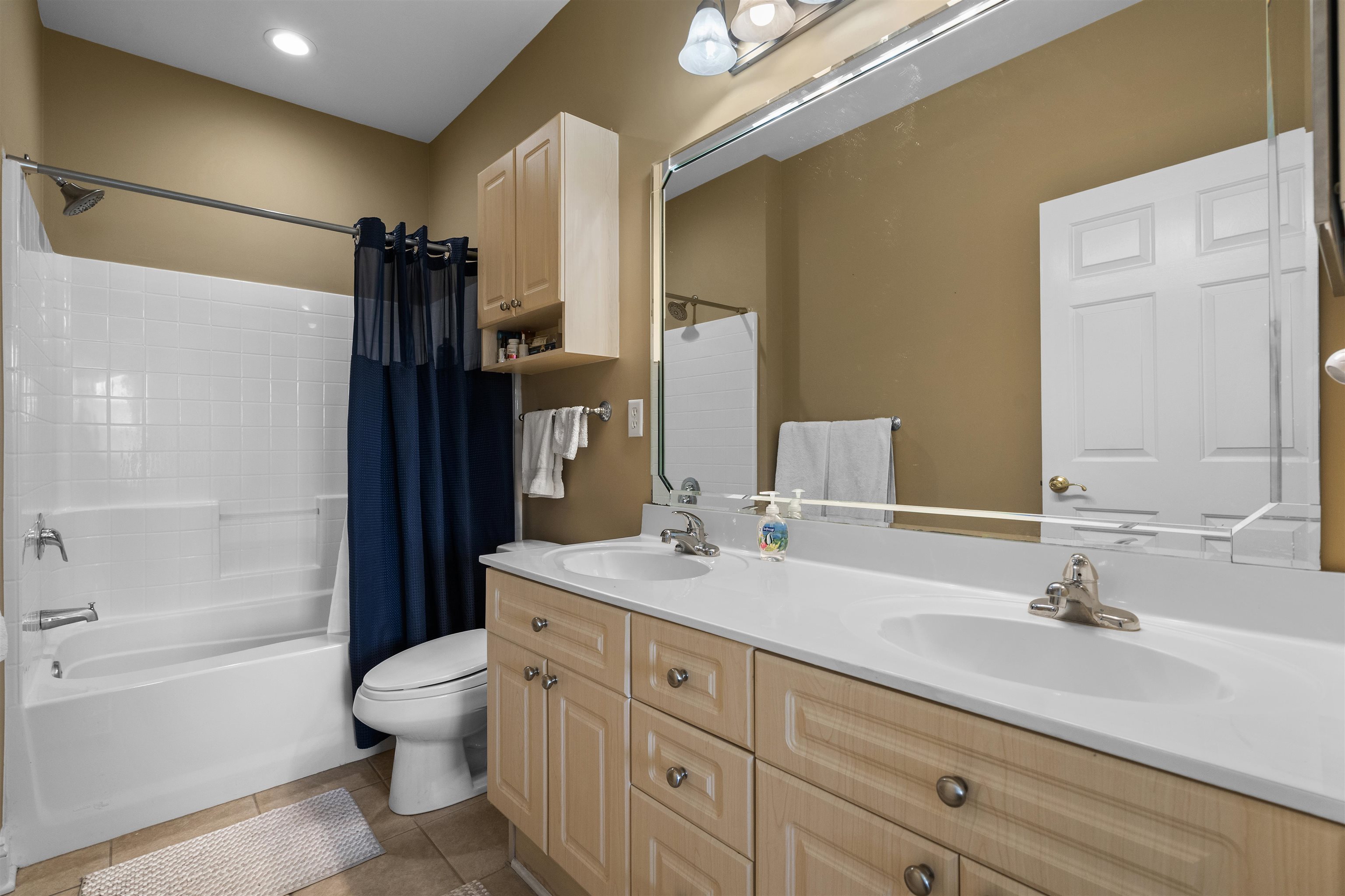 4851 Luster Leaf Circle Property Photo 20