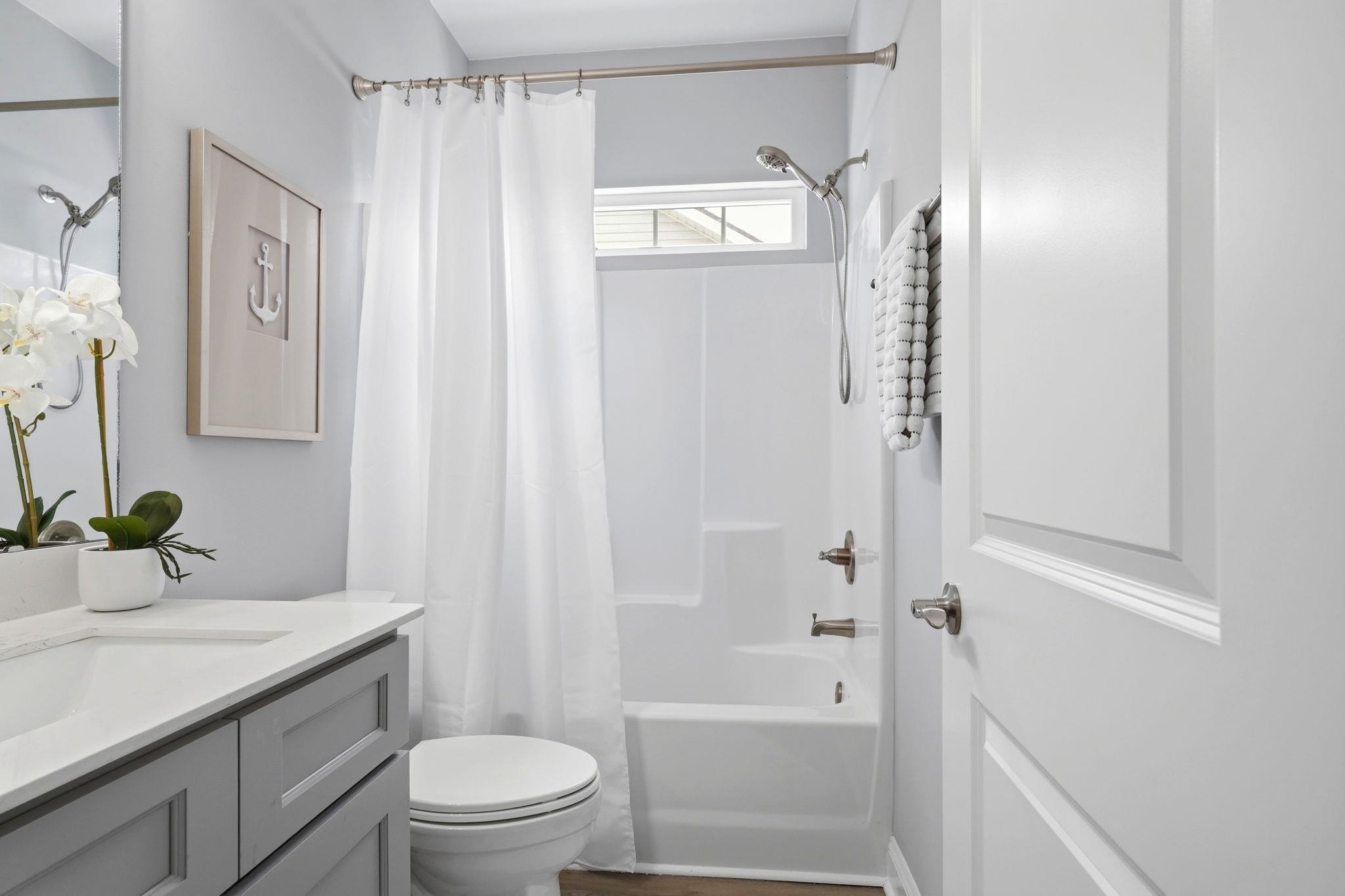 808 Twickenham Loop Property Photo 32