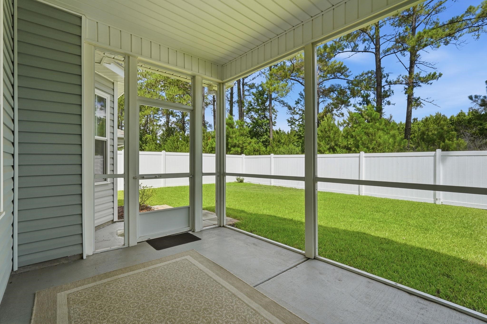 808 Twickenham Loop Property Photo 38