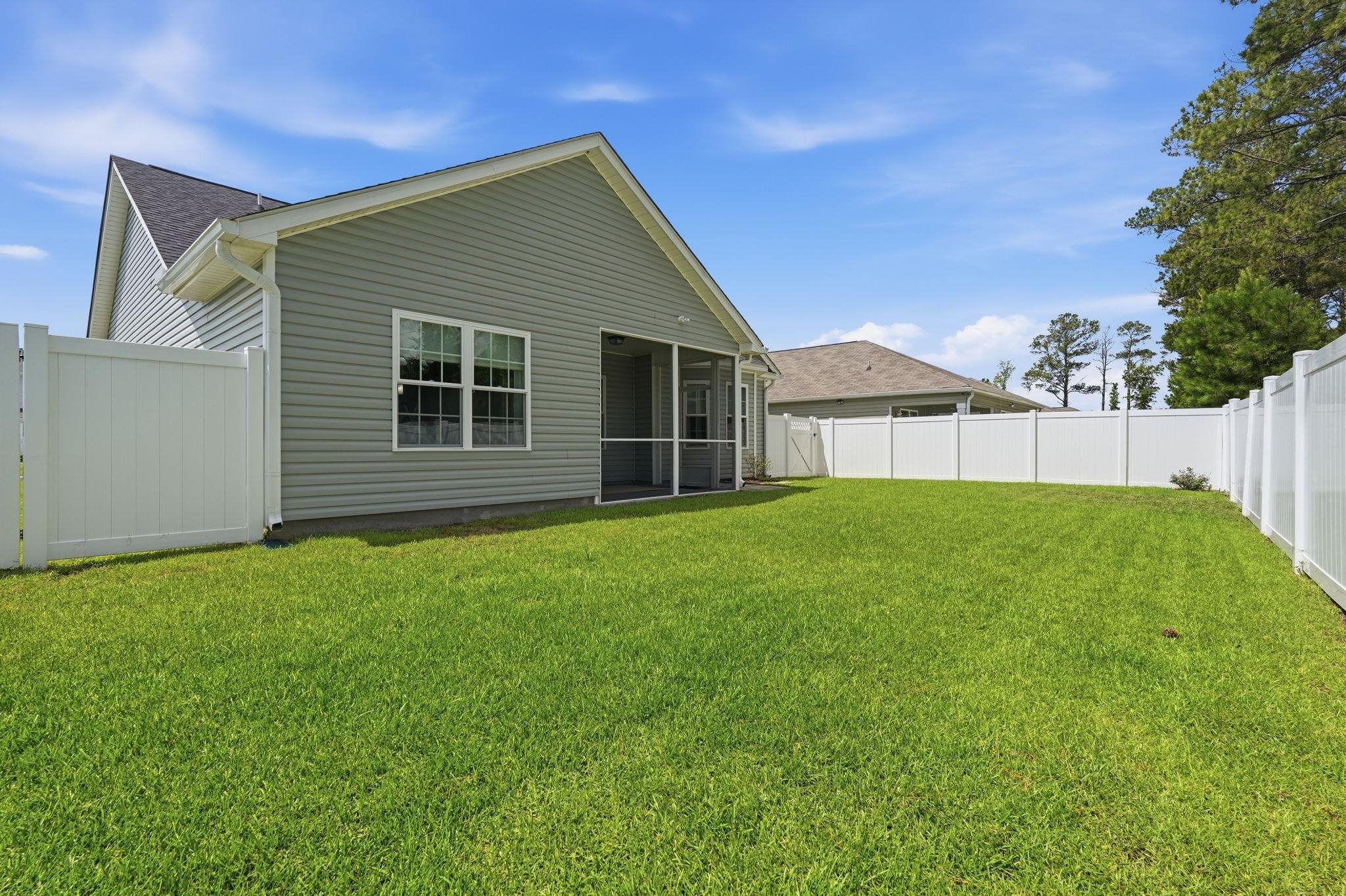 808 Twickenham Loop Property Photo 42