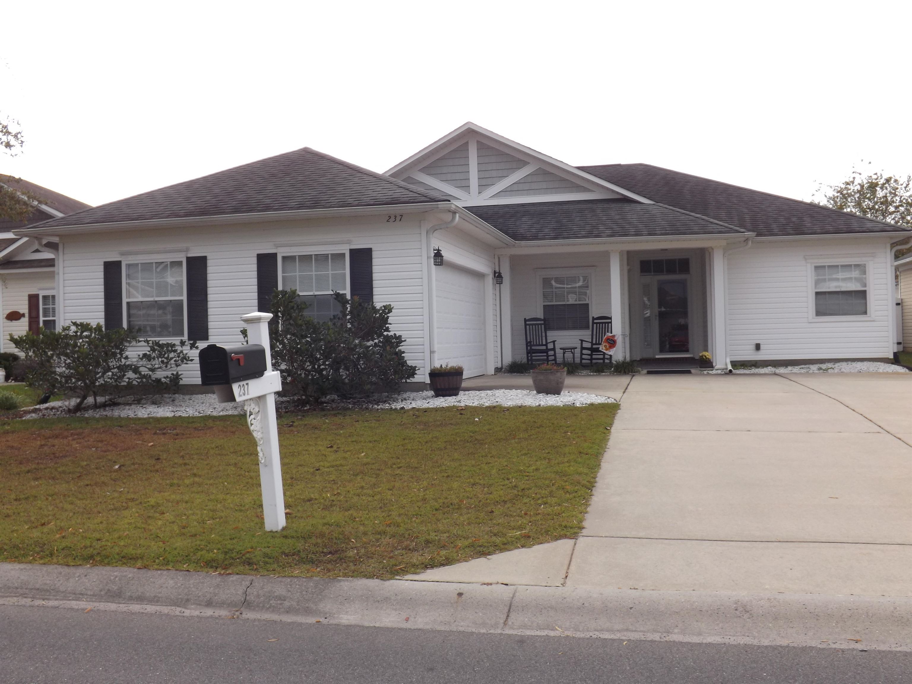 237 Cloverleaf Dr. Property Photo 1
