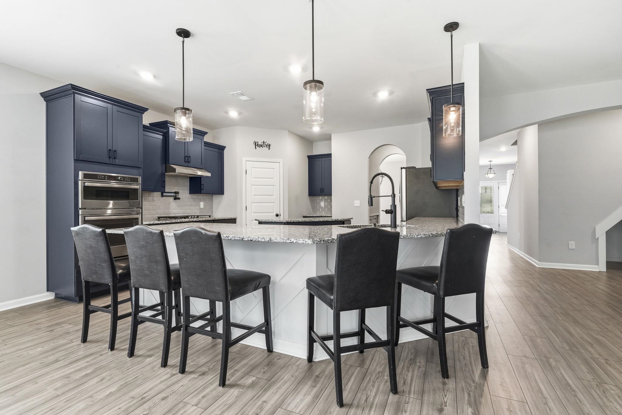 140 Azure Loop Property Photo 7
