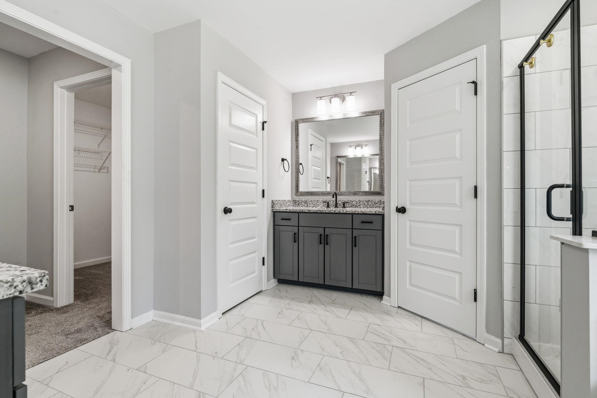 140 Azure Loop Property Photo 19