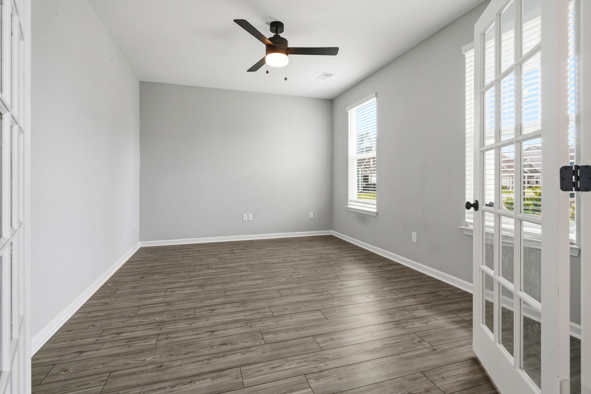 140 Azure Loop Property Photo 23