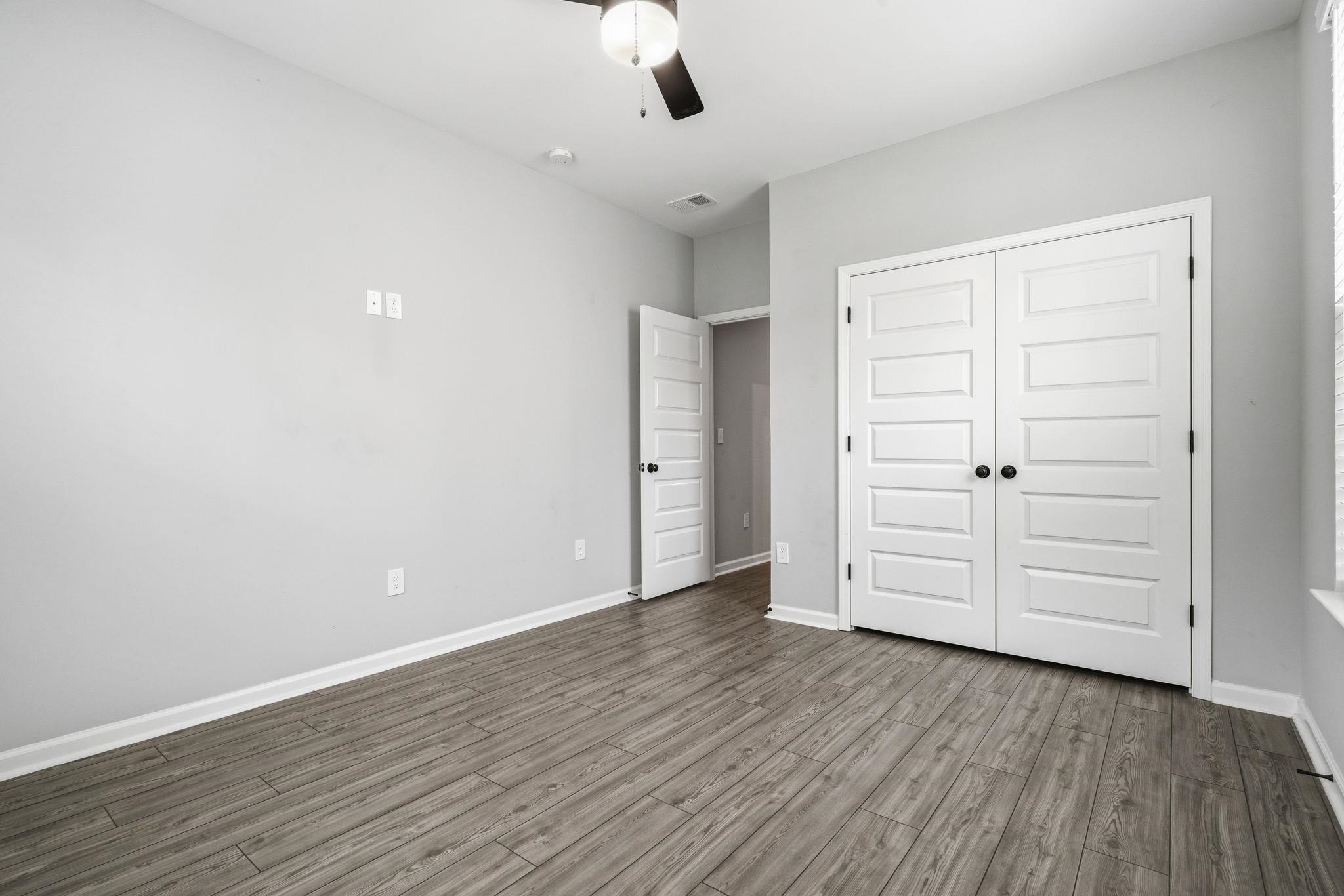 140 Azure Loop Property Photo 25