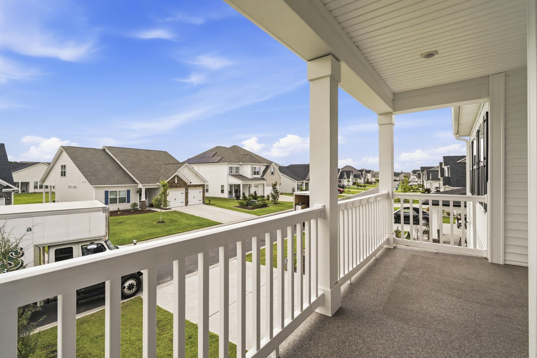 140 Azure Loop Property Photo 34