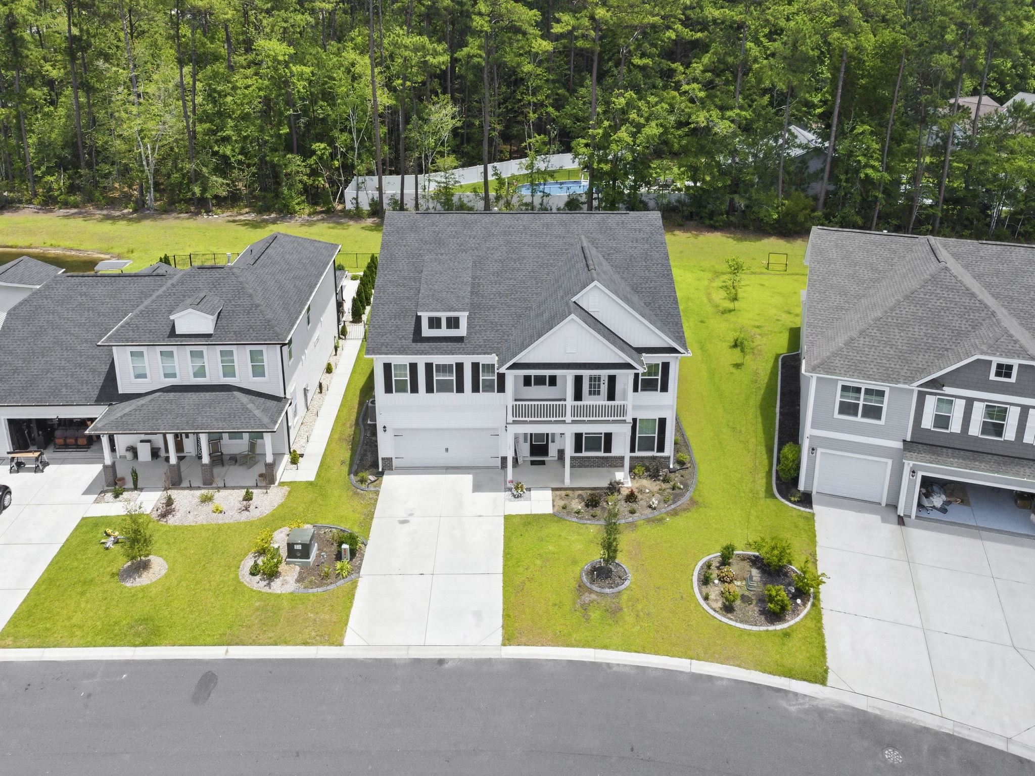 140 Azure Loop Property Photo 40