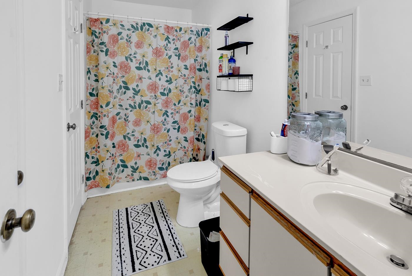 4337 Spa Dr. Property Photo 7