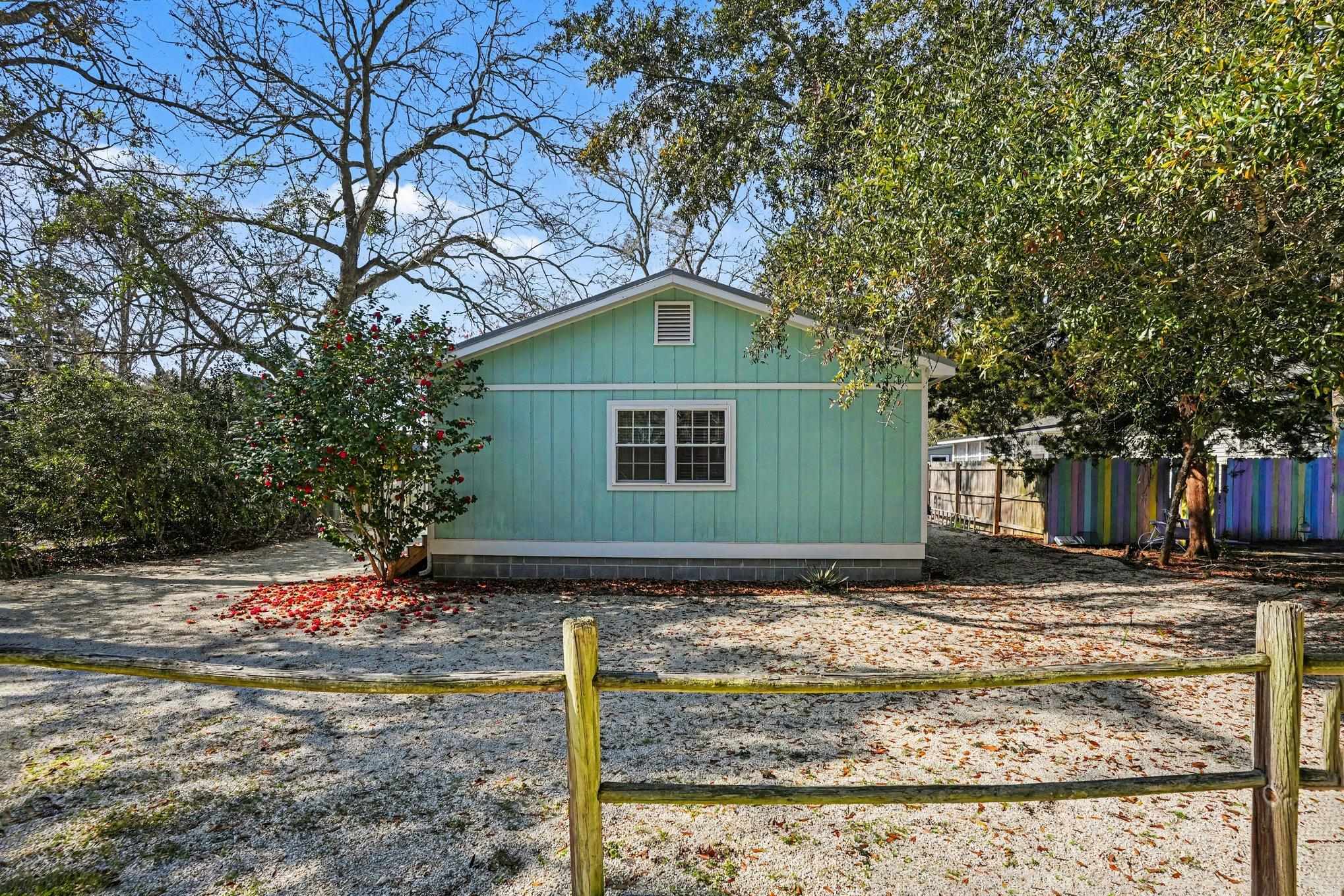 419 Pine Dr. N Property Photo 12