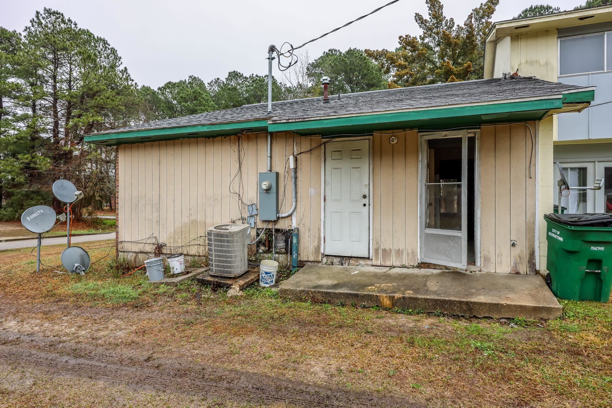 611 Dekalb St. Property Photo 17