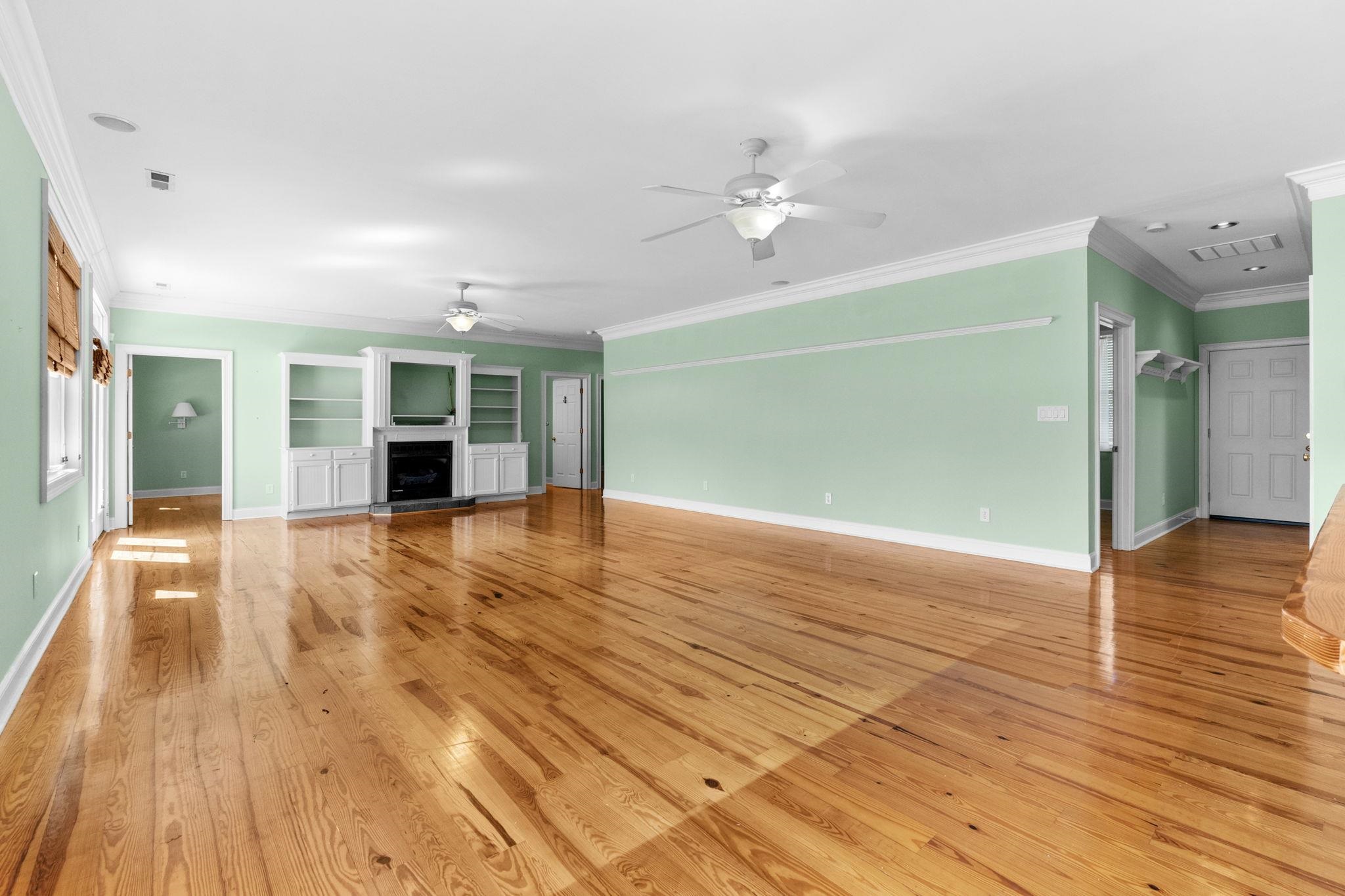 3926 Flagg St. Property Photo 8