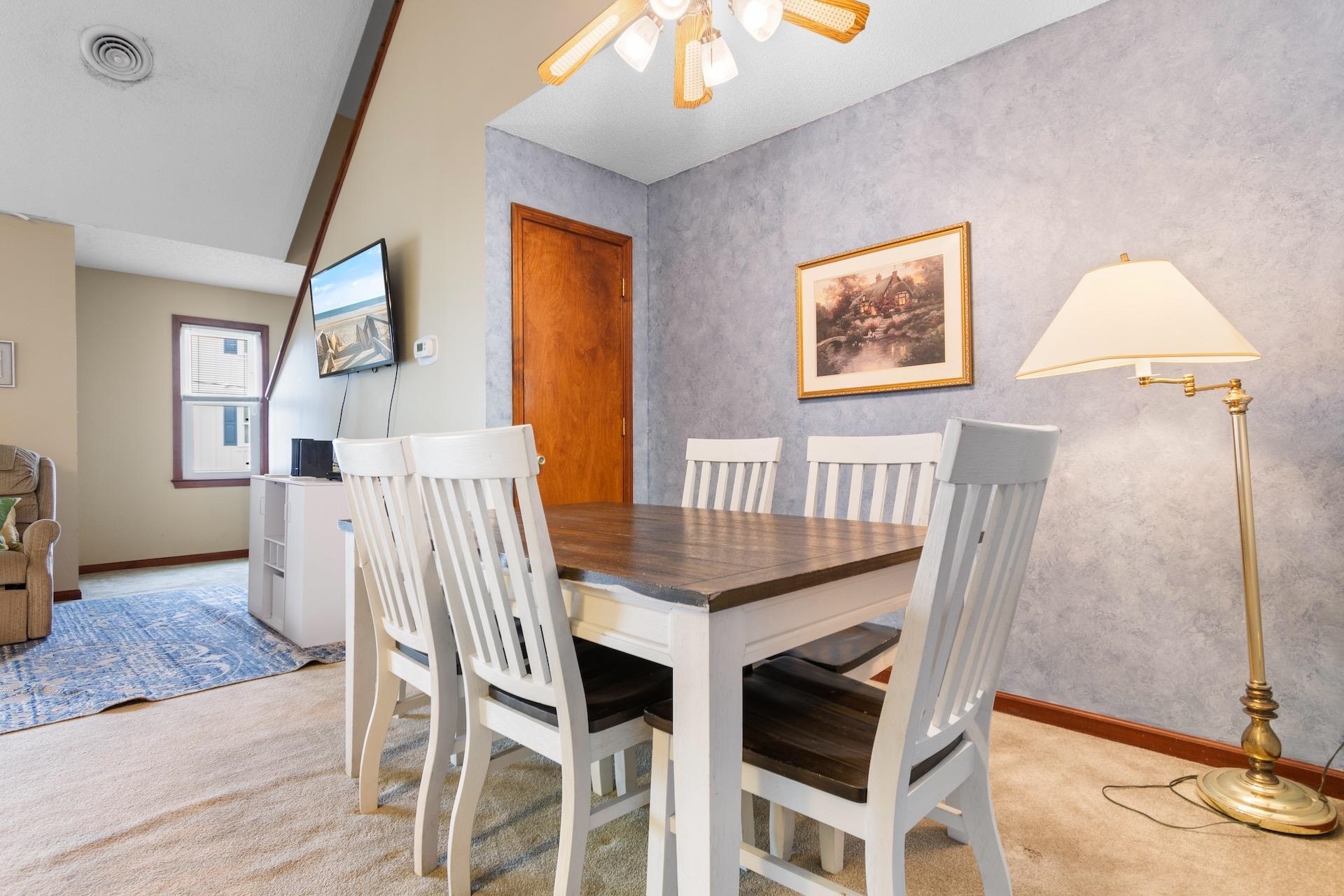 2010 Sand Dunes Dr. Property Photo 4