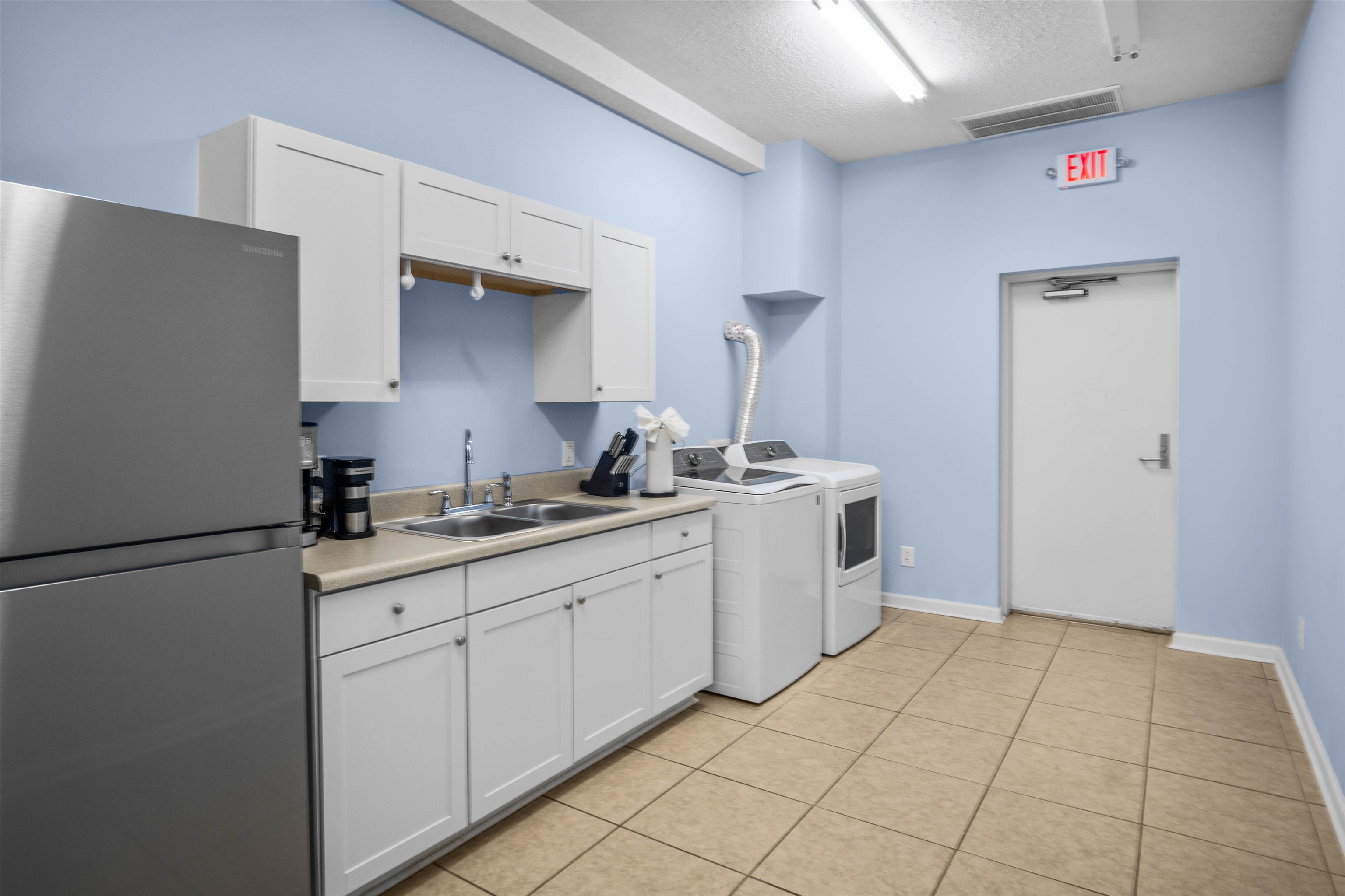 150 Sun Light Dr. Property Photo 10