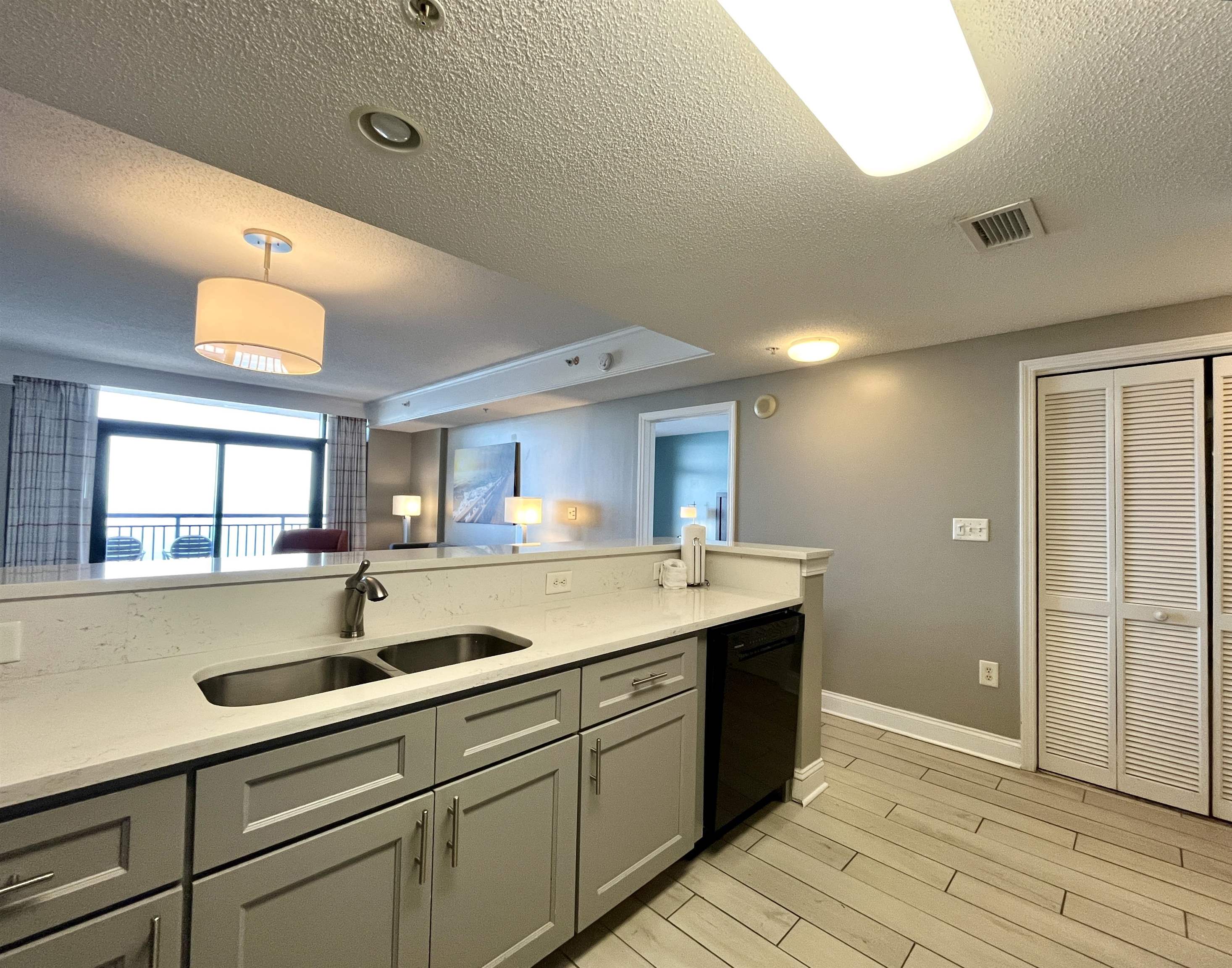 2600 N Ocean Blvd. Property Photo 6