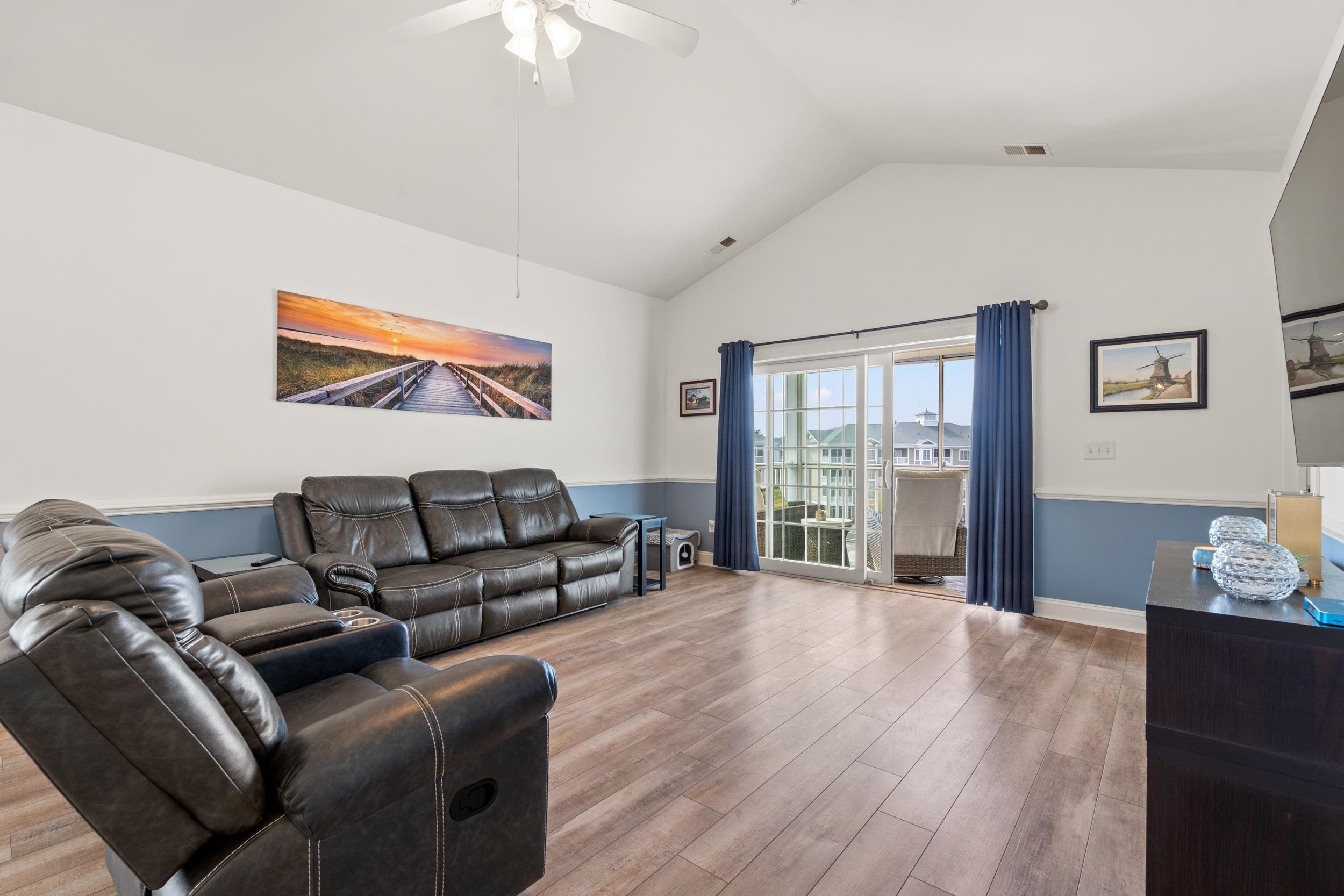 4837 Luster Leaf Circle Property Photo 8