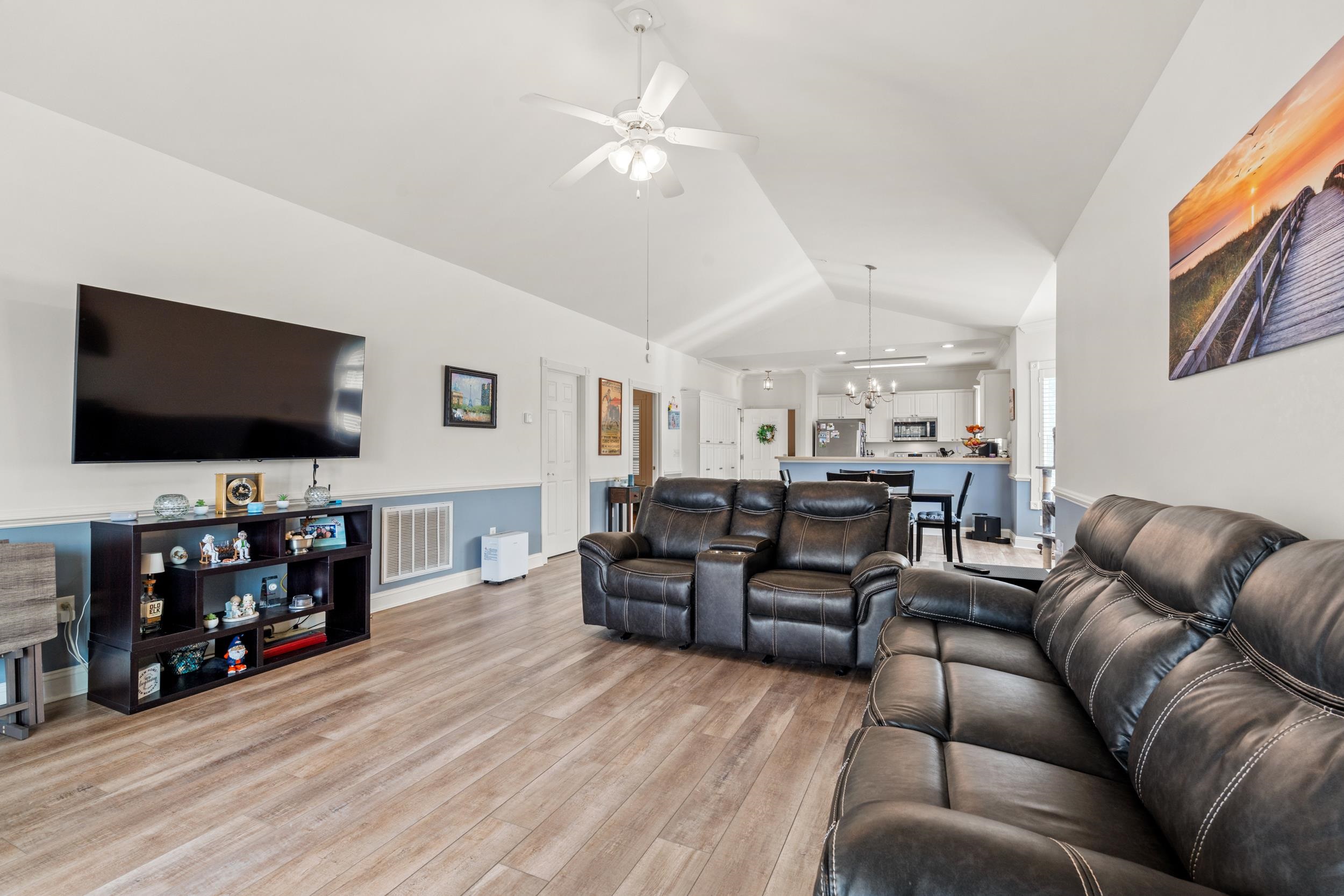 4837 Luster Leaf Circle Property Photo 9