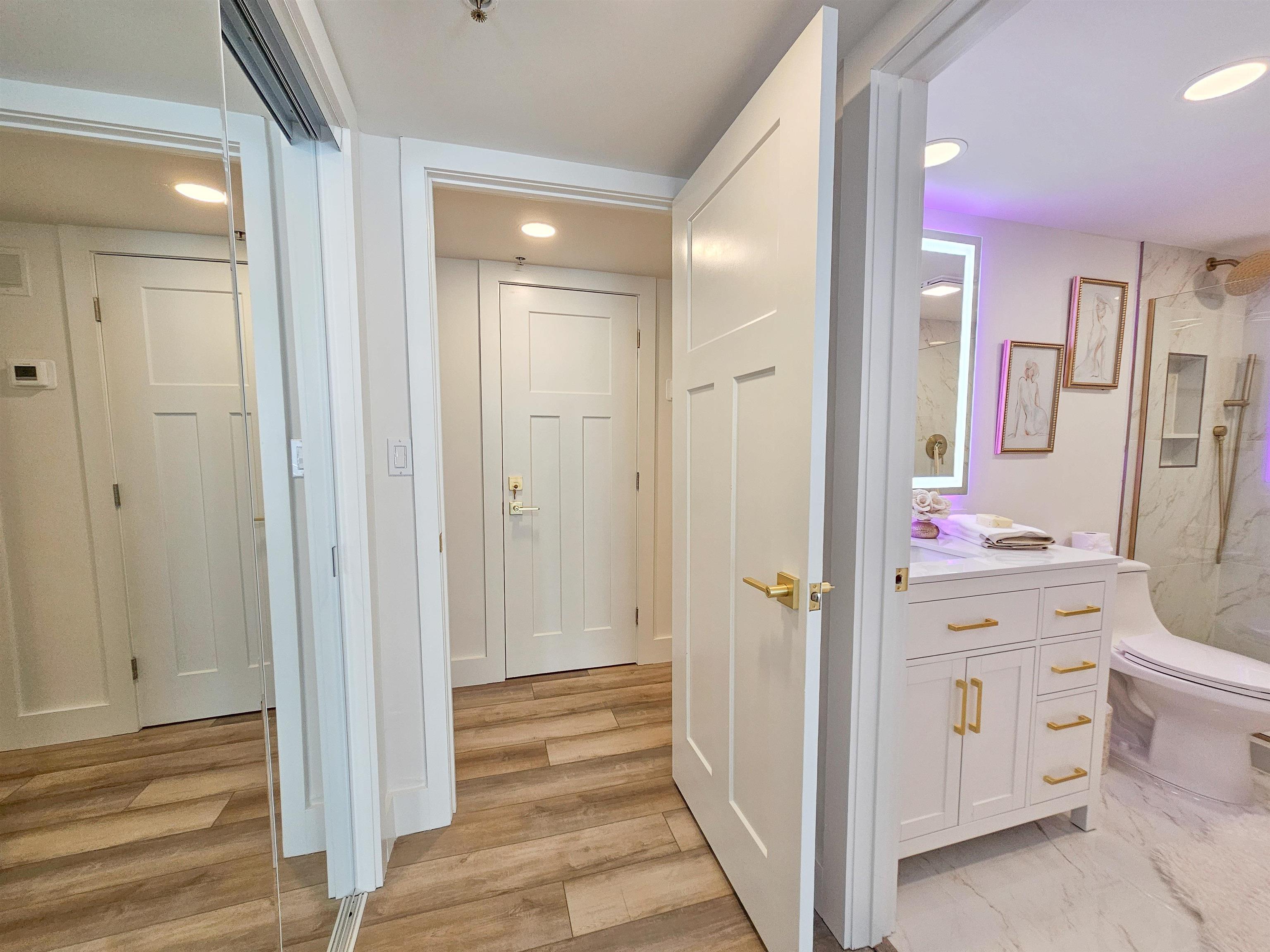 9840 Queensway Blvd. Property Photo 25