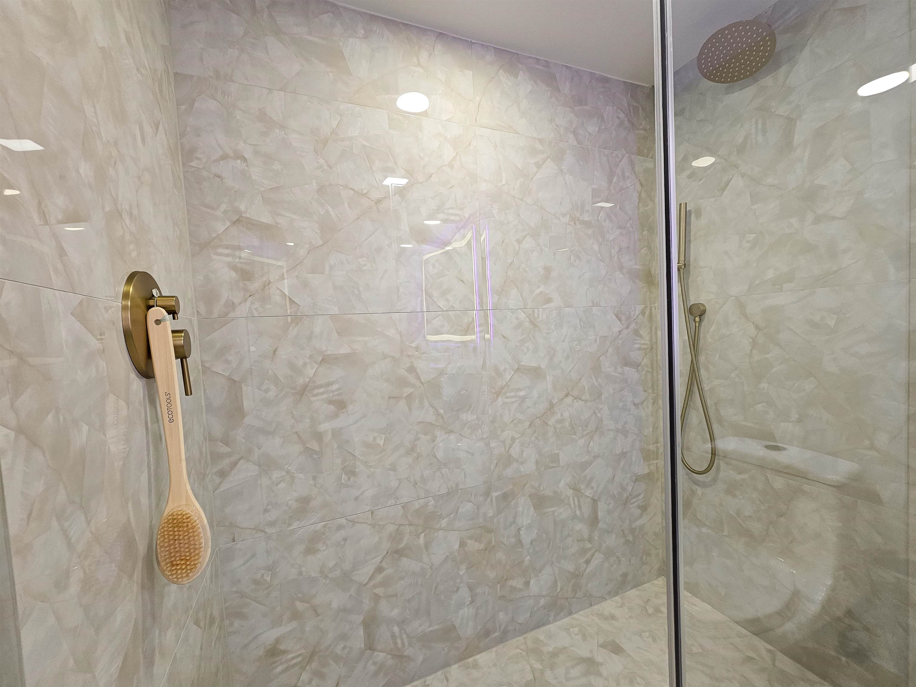 9840 Queensway Blvd. Property Photo 35