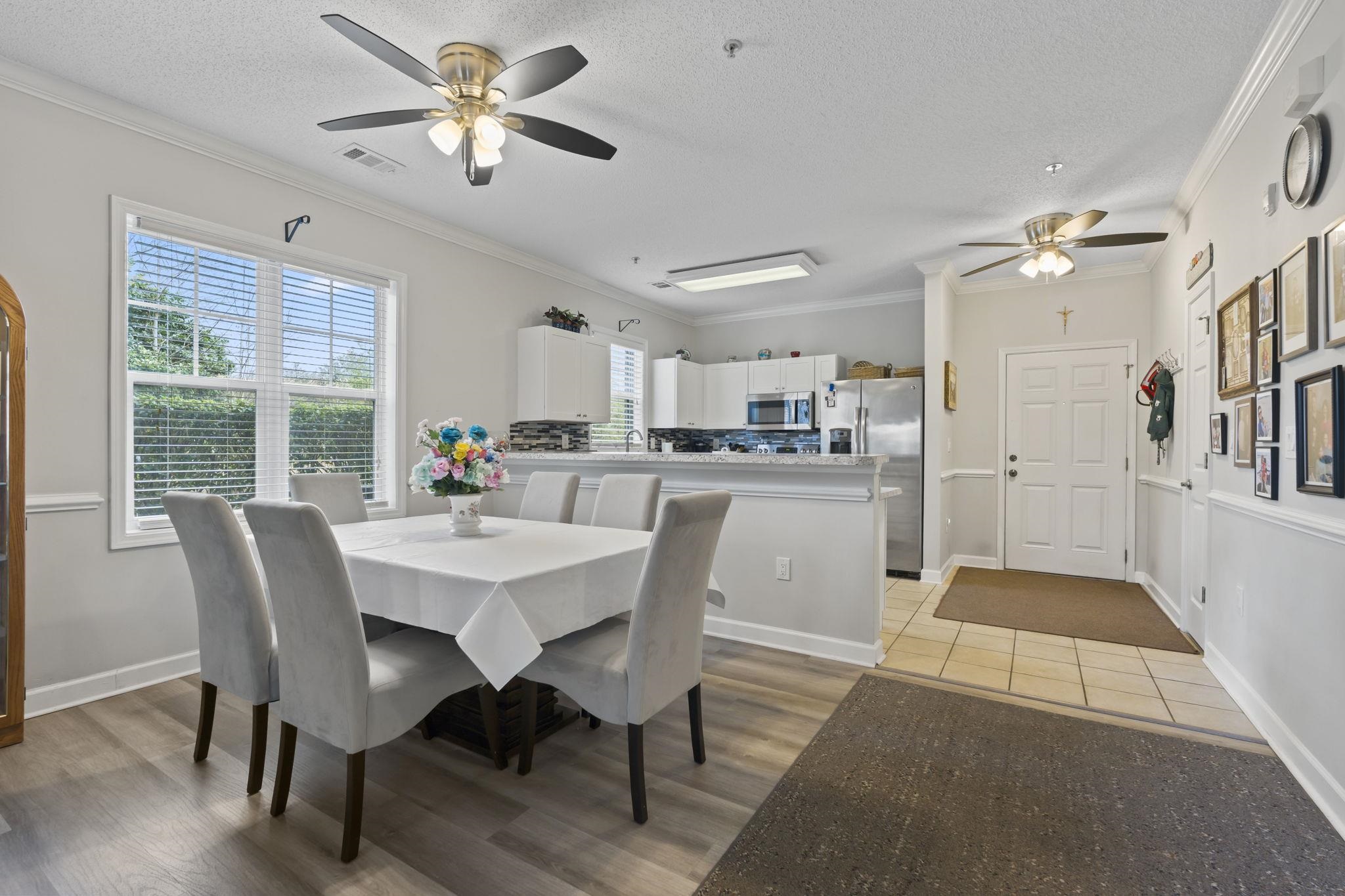 805 Crumpet Ct. Property Photo 8
