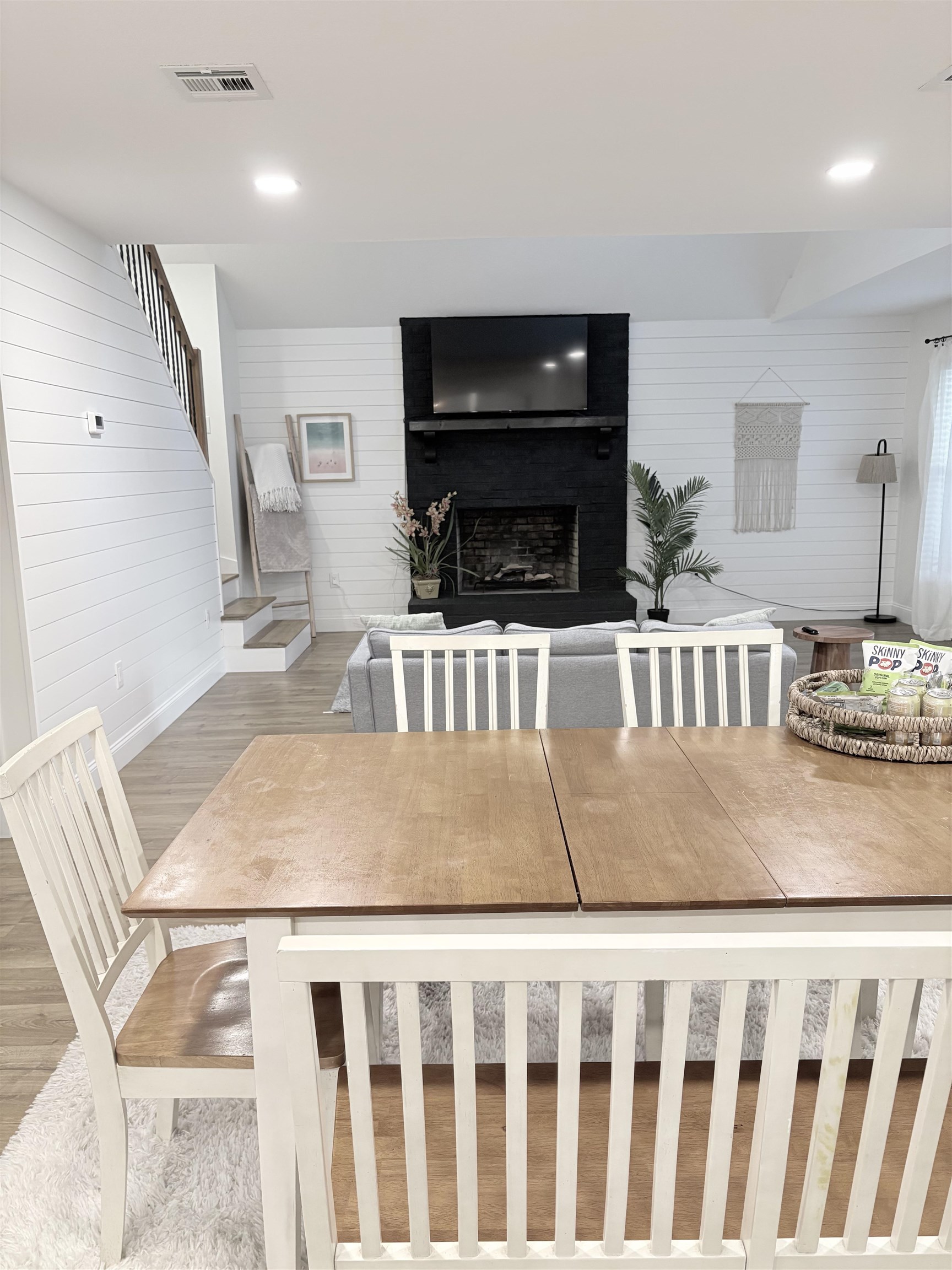 100 Boundary Loop Rd. Property Photo 17