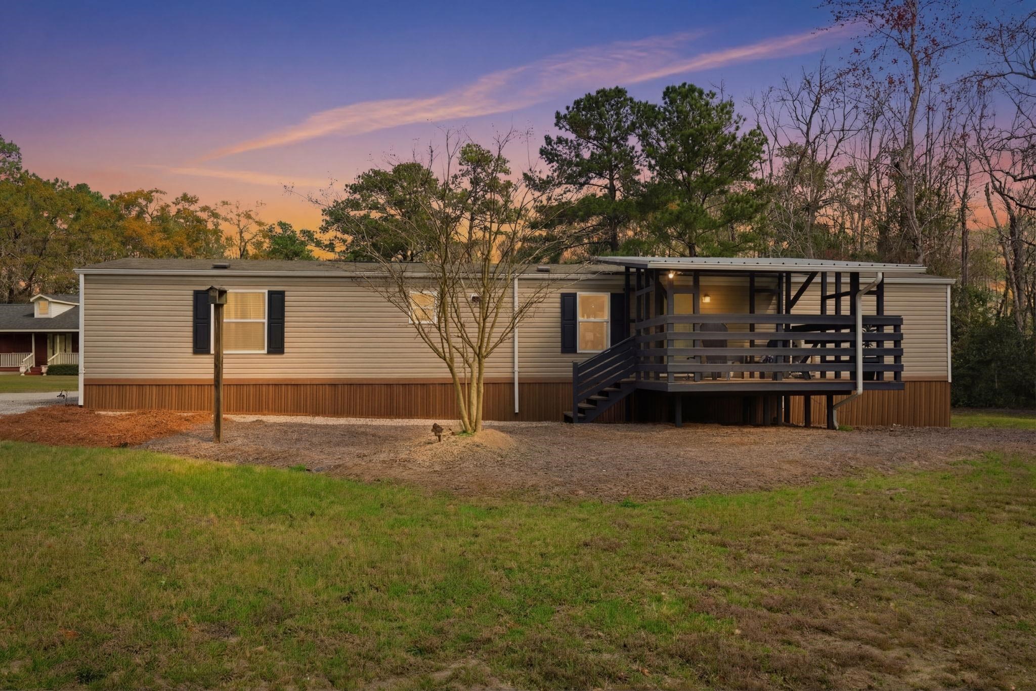 120 Yale Pl. Property Photo 1