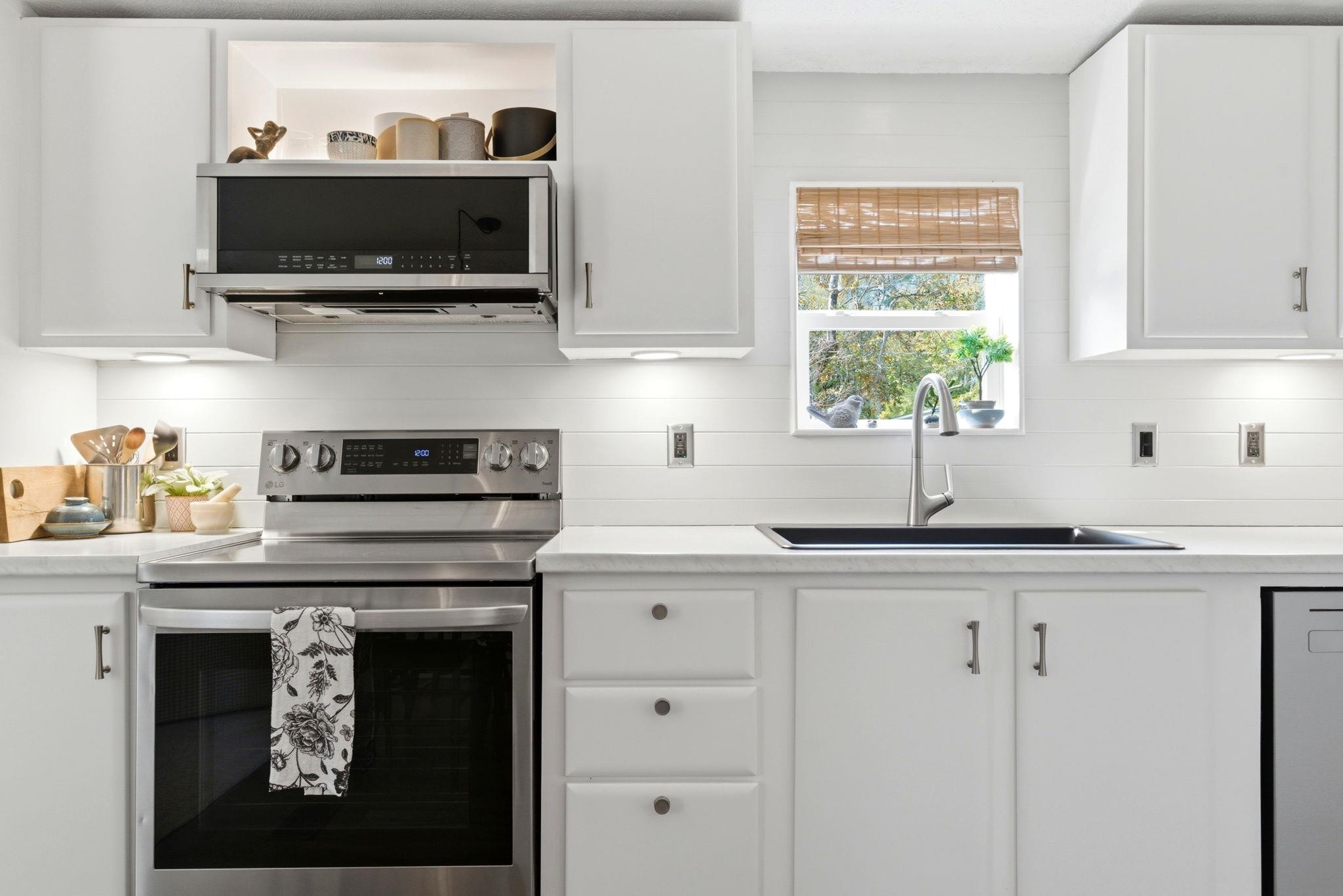 120 Yale Pl. Property Photo 23