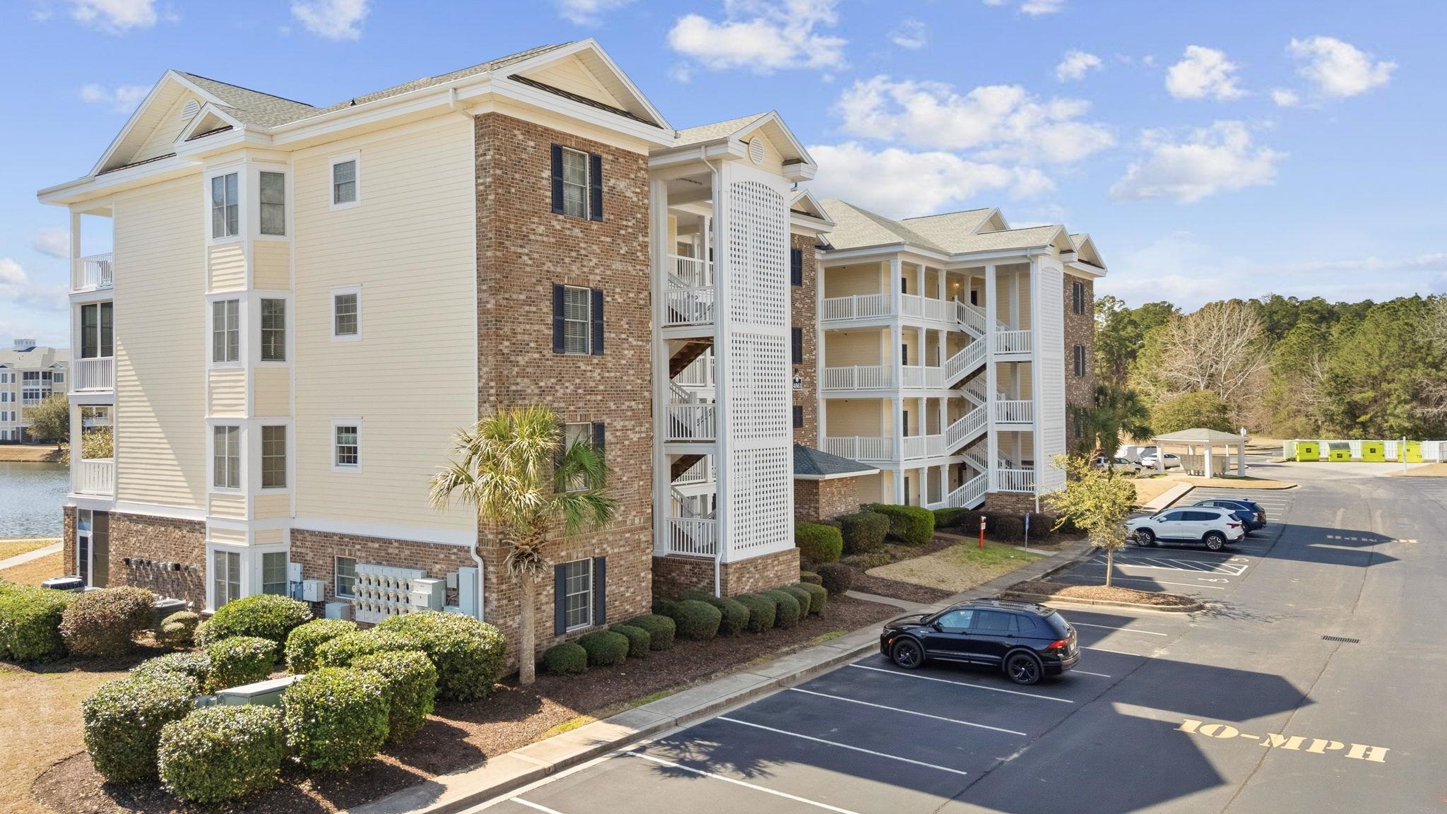 4861 Luster Leaf Circle Property Photo 2