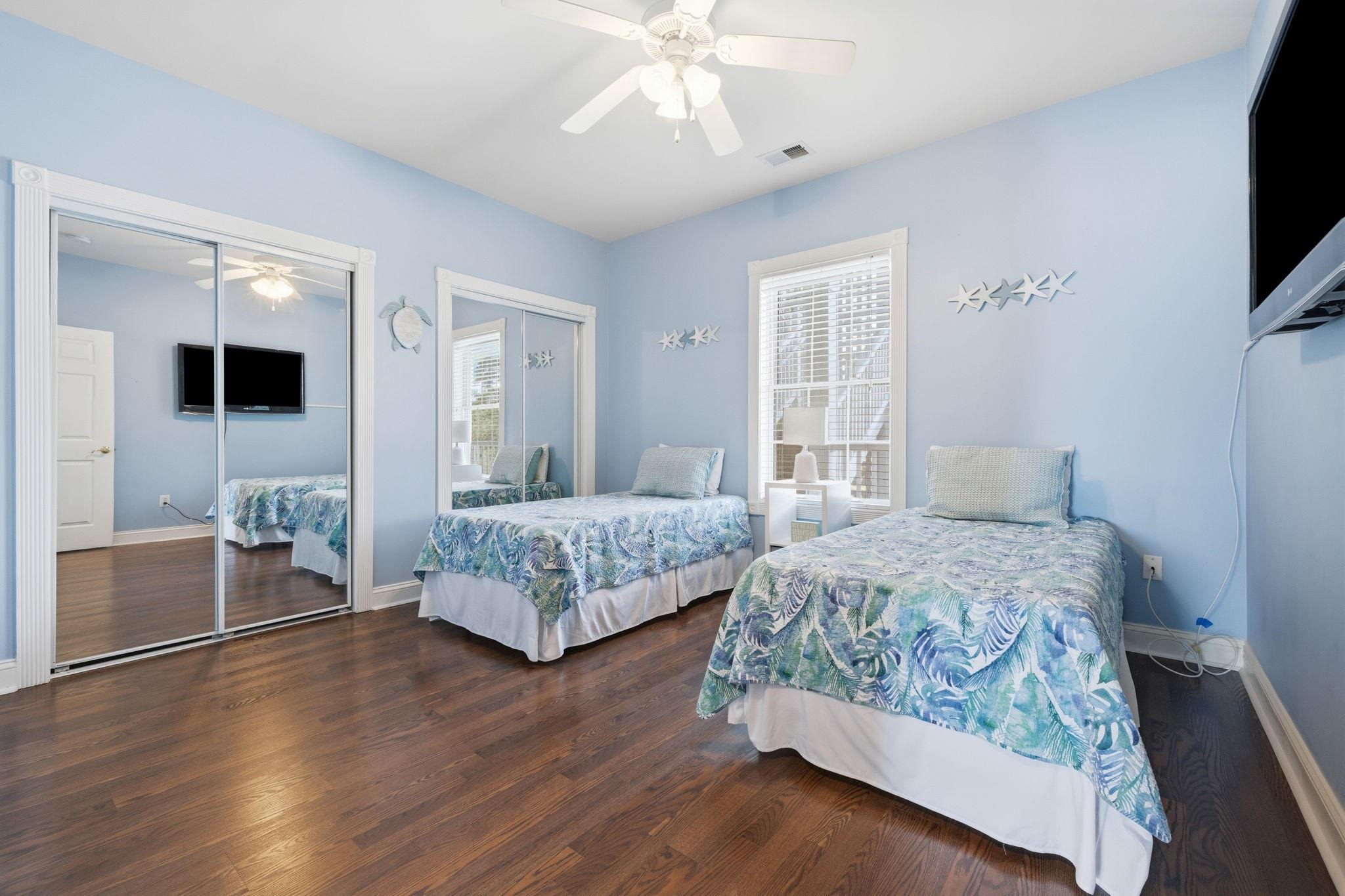 4861 Luster Leaf Circle Property Photo 8