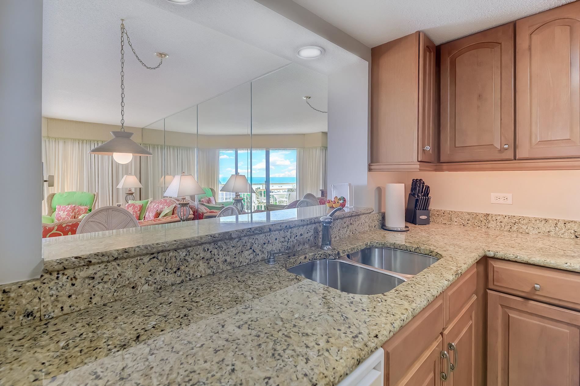 101 Ocean Creek Dr. Property Photo 11