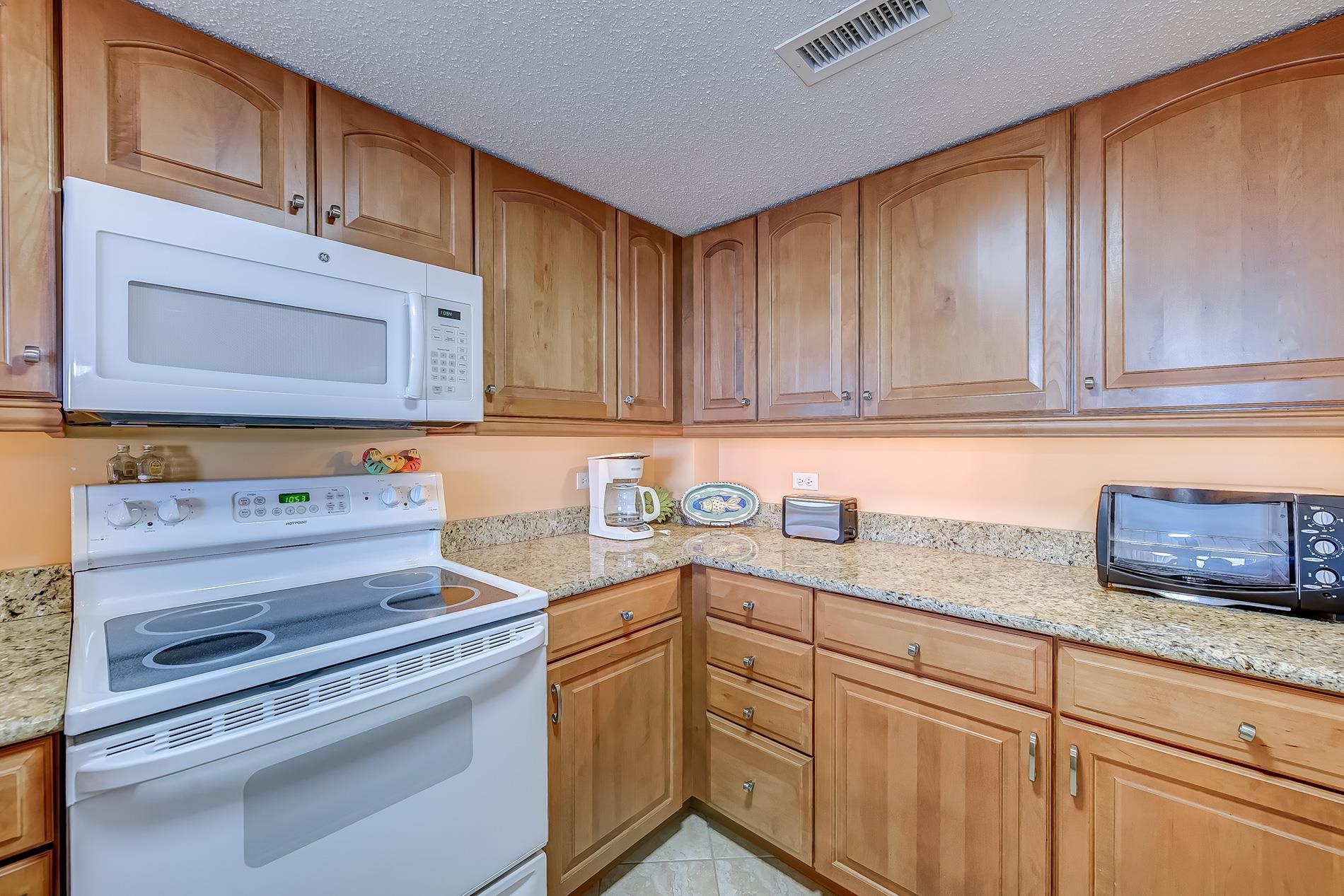 101 Ocean Creek Dr. Property Photo 12